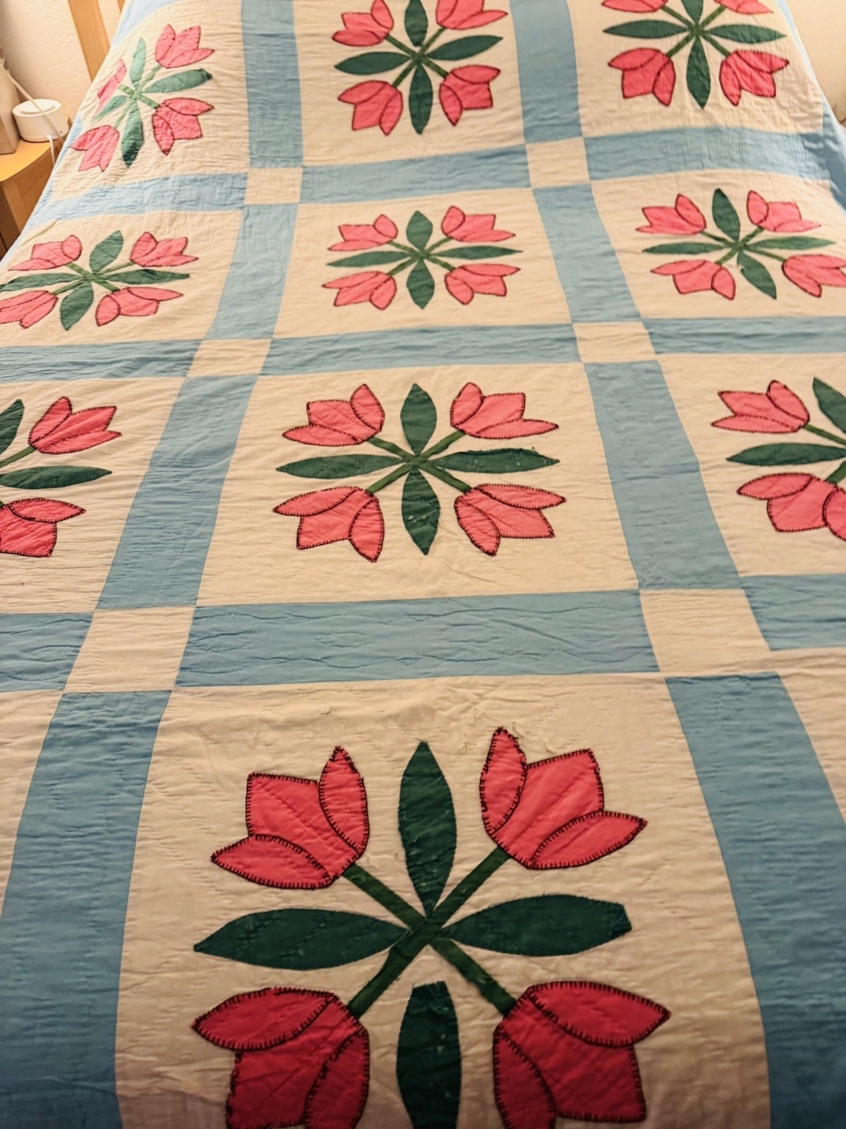 Antique Crossed Tulips Cotton QUILT Hand Stitched Quilted Appliqué 72x86\ Antique Crossed Tulips Cotton QUILT Hand Stitched Quilted Appliqué 72x86\
