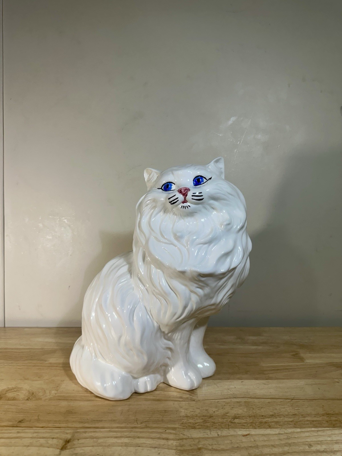 Vintage 1977 MCM Persian Large White Ceramic Cat  Blue Eyes Sitting Statue 14”