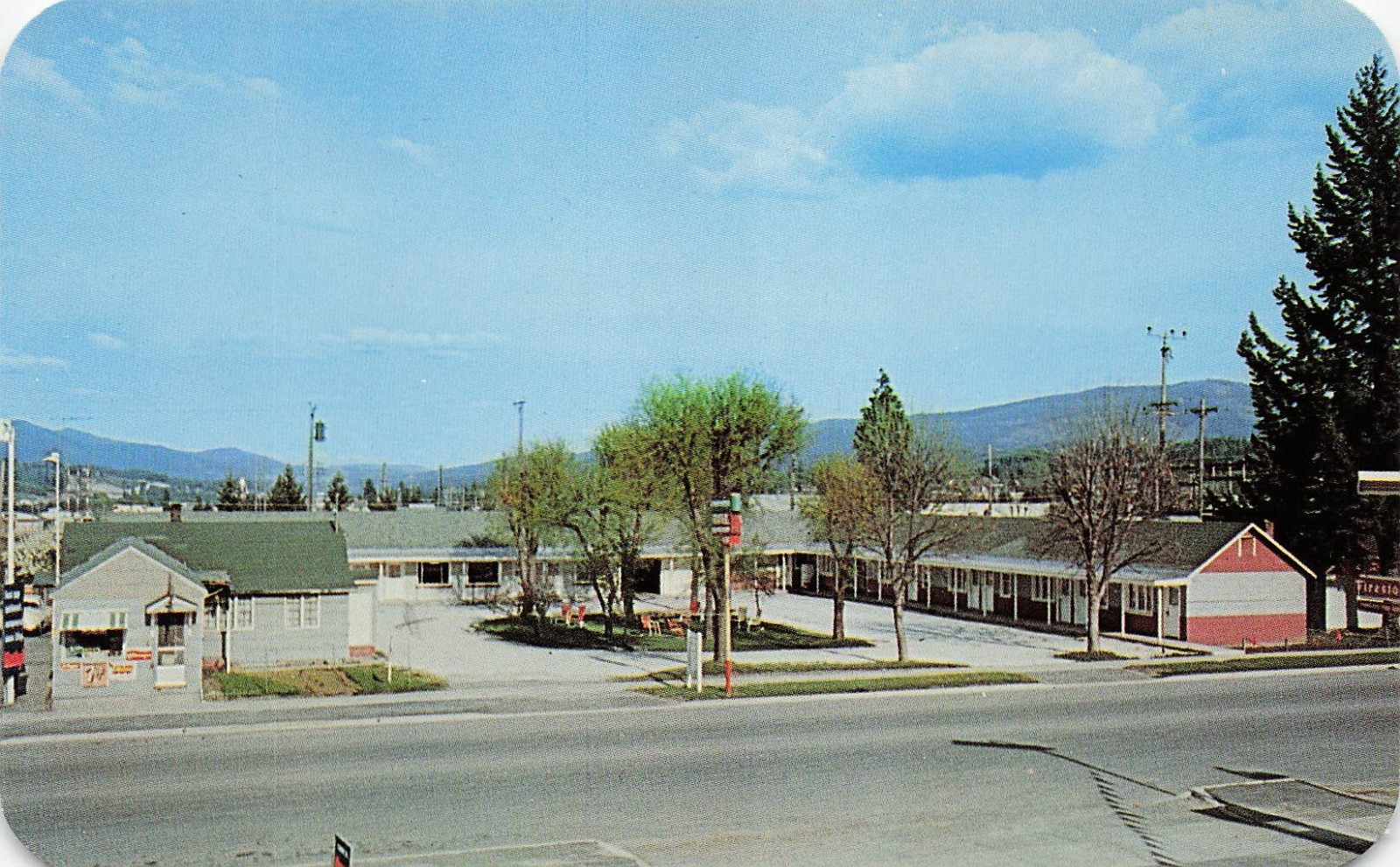 Newport WA Washington Cantrell now Antler Motel Vtg Postcard 4A