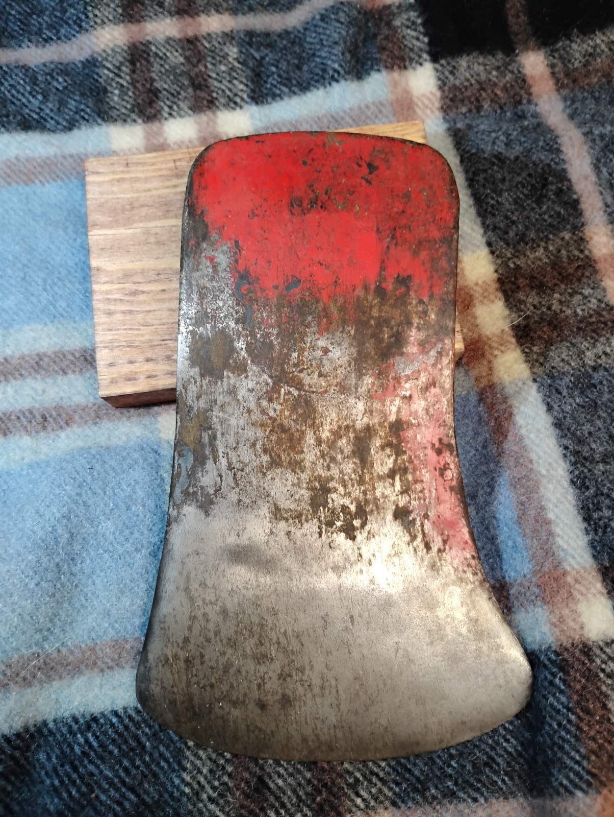 Vintage True Temper Kelley Works WoodSlasher 3Lb 12Oz Michigan Pattern Axe Head Vintage True Temper Kelley Works WoodSlasher 3Lb 12Oz Michigan Pattern Axe Head