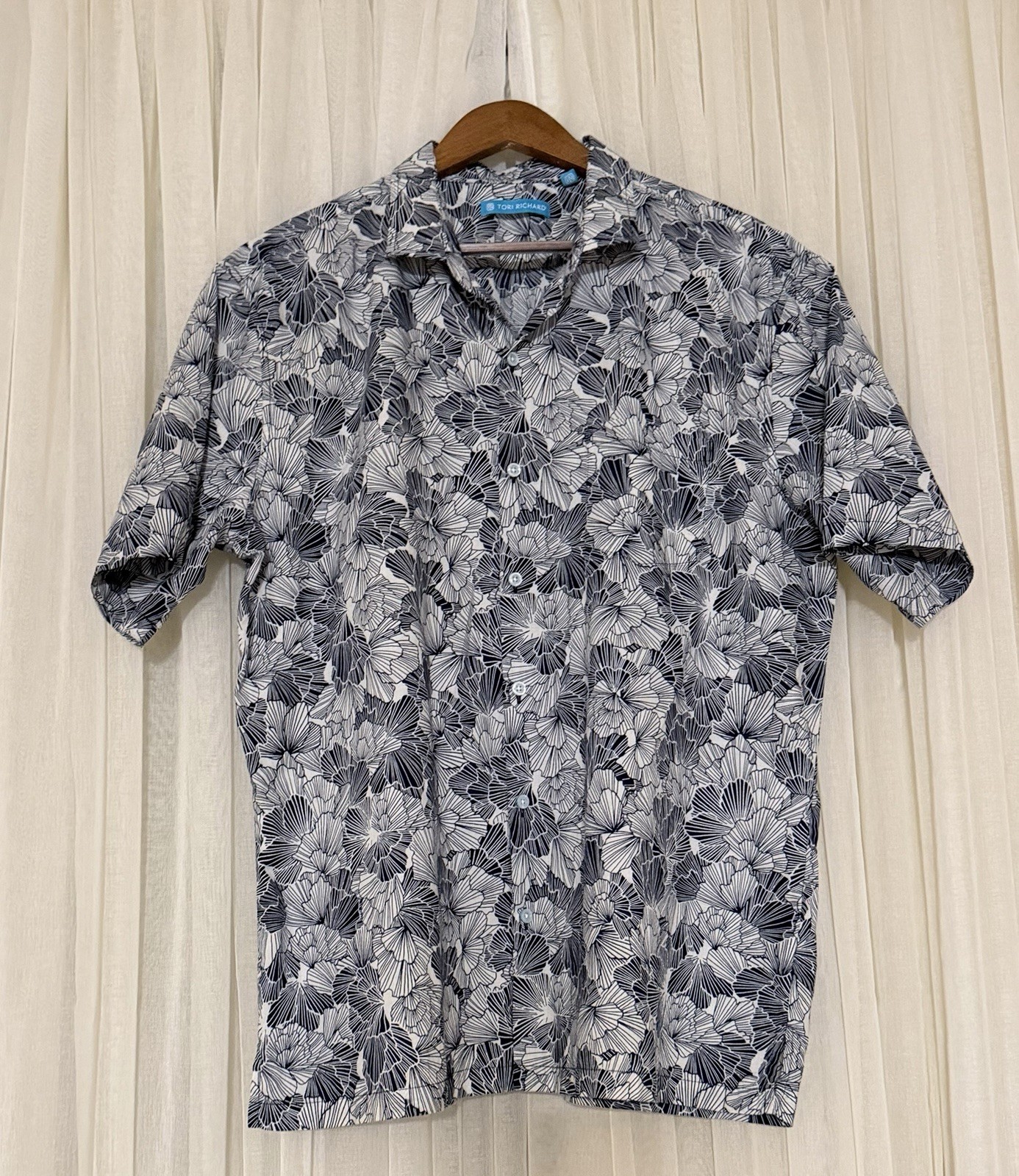 Men\'s XL Tori Richard Blue/White Floral 100% Cotton Made in Hawaii Aloha Shirt