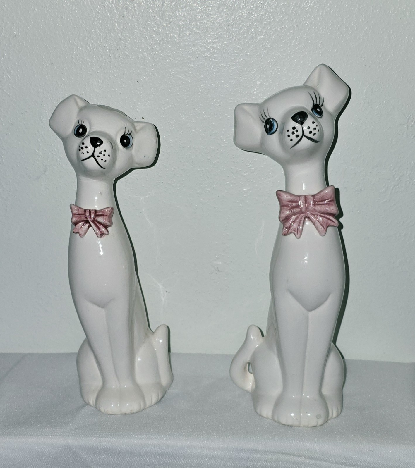 Set Of 2 Vintage Romantic Ceramic MCM White Long Neck Pink Bows Puppy Dogs Set Of 2 Vintage Romantic Ceramic MCM White Long Neck Pink Bows Puppy Dogs