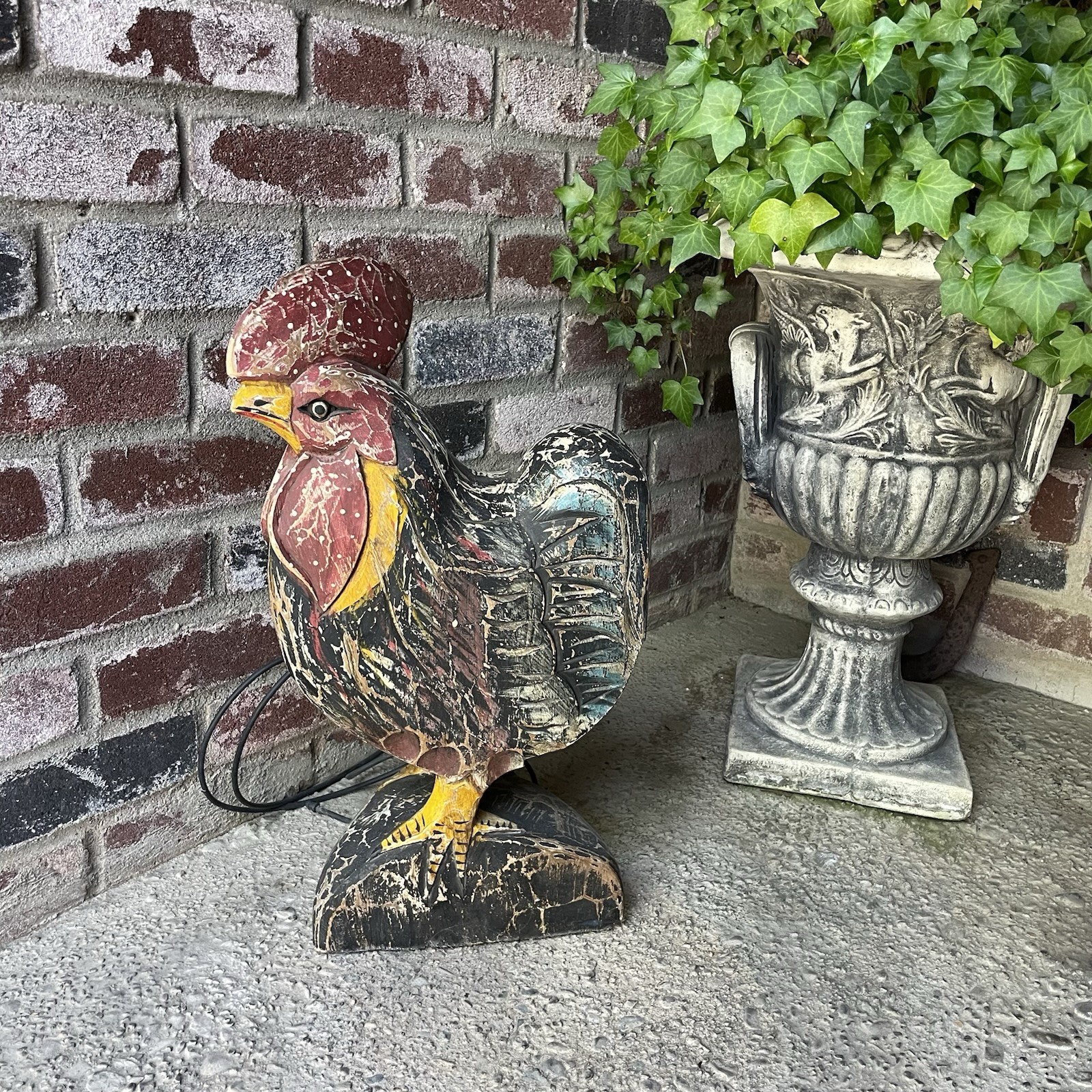 Vtg Wood Carved Rooster Figurine Statue 20\