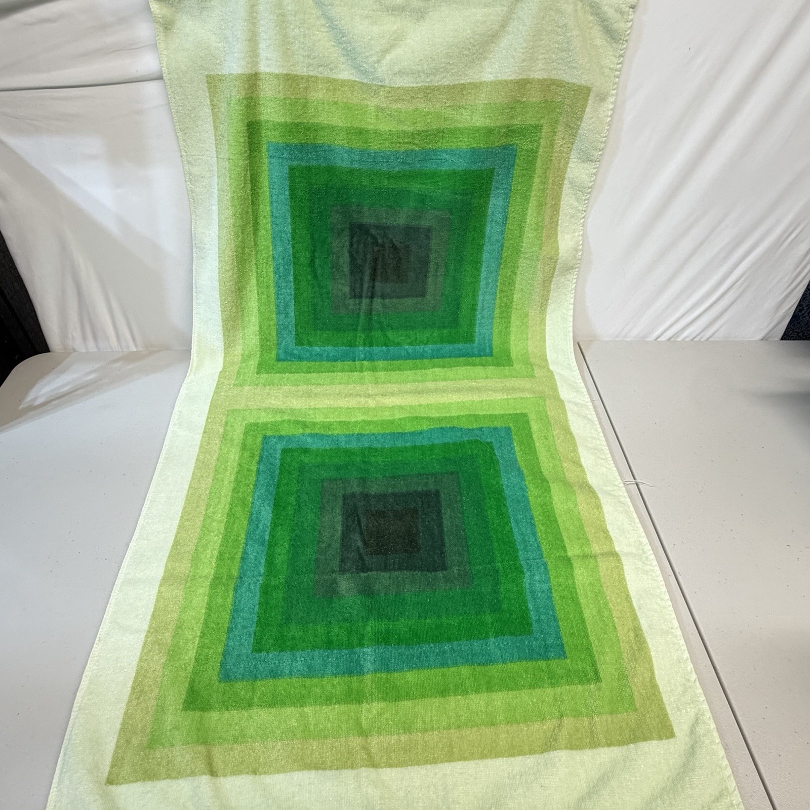 Vintage 70's Hilasal Geometric Towel Green Color Albers Style Bath Sheet 46 X 33