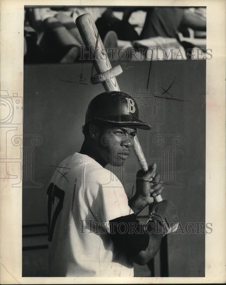1972 Press Photo Cecil Cooper, Colonels\' Baseball player - lrs17100 1972 Press Photo Cecil Cooper, Colonels\' Baseball player - lrs17100