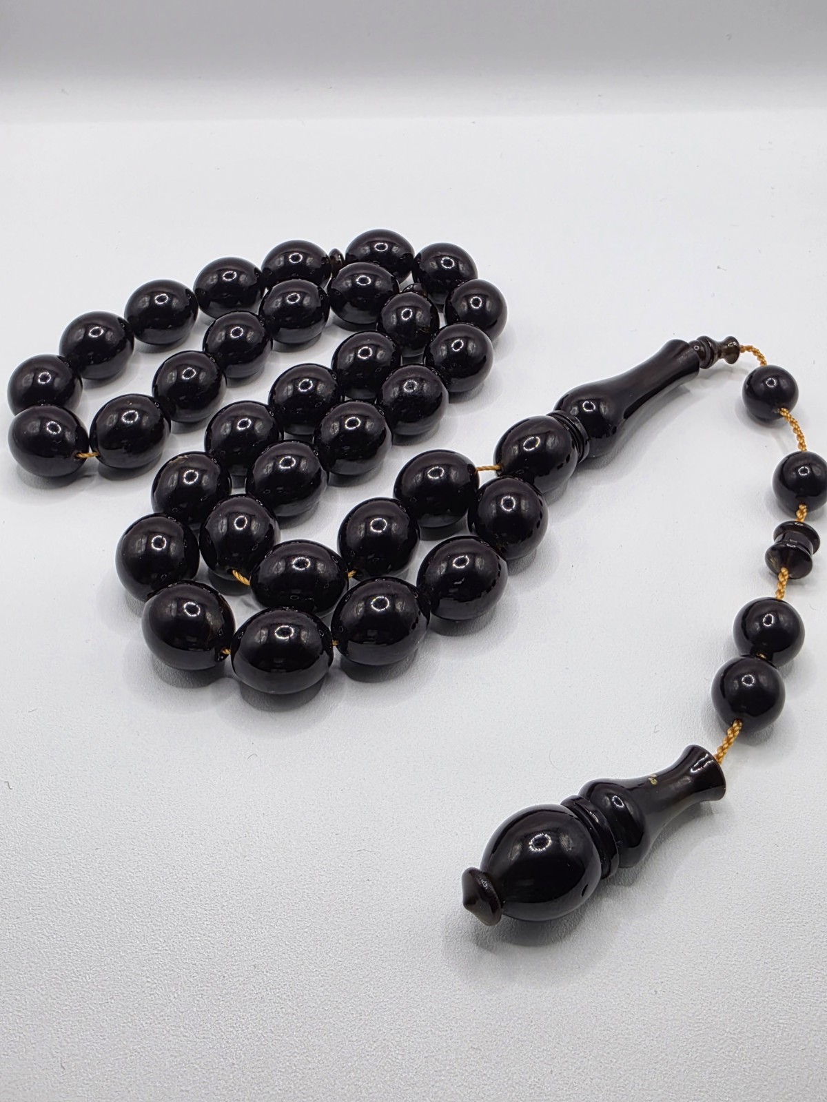 MISBAHA Mesk Sandalos 33 BEADS, 15×13mm مسباح مسبحة سندلس مسكي اسود شفاف MISBAHA Mesk Sandalos 33 BEADS, 15×13mm مسباح مسبحة سندلس مسكي اسود شفاف
