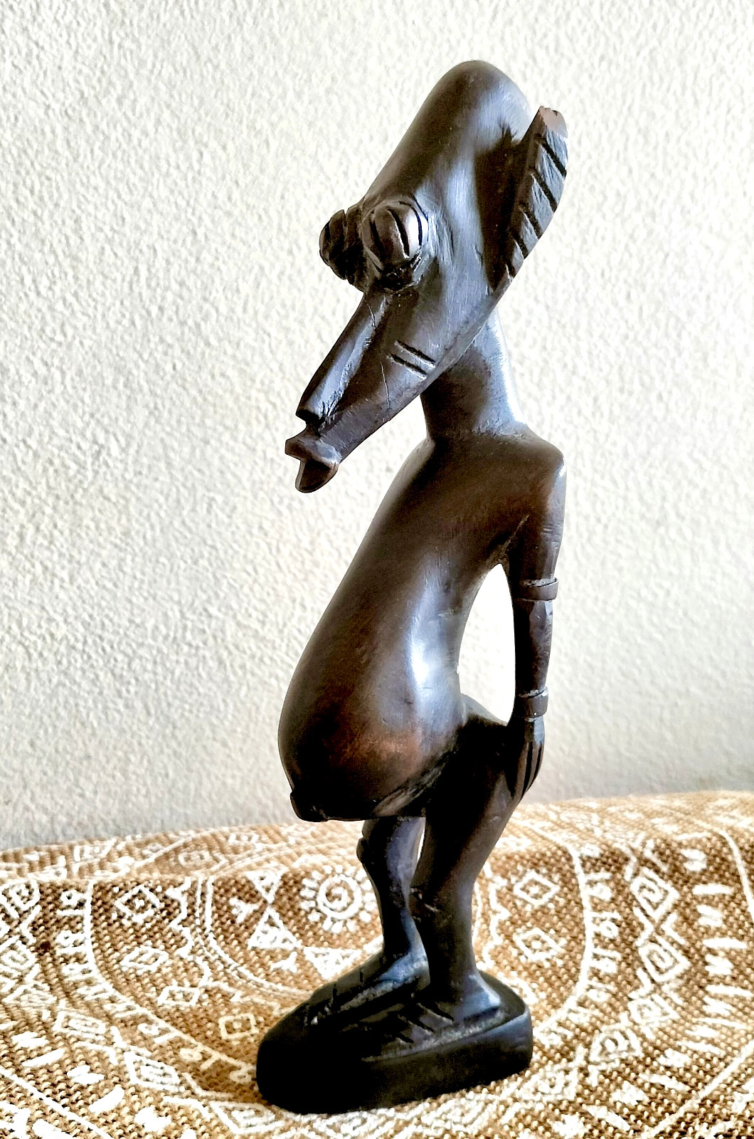 Mid-20th Century Senufo Pombia Carved Wood Figure Mid-20th Century Senufo Pombia Carved Wood Figure