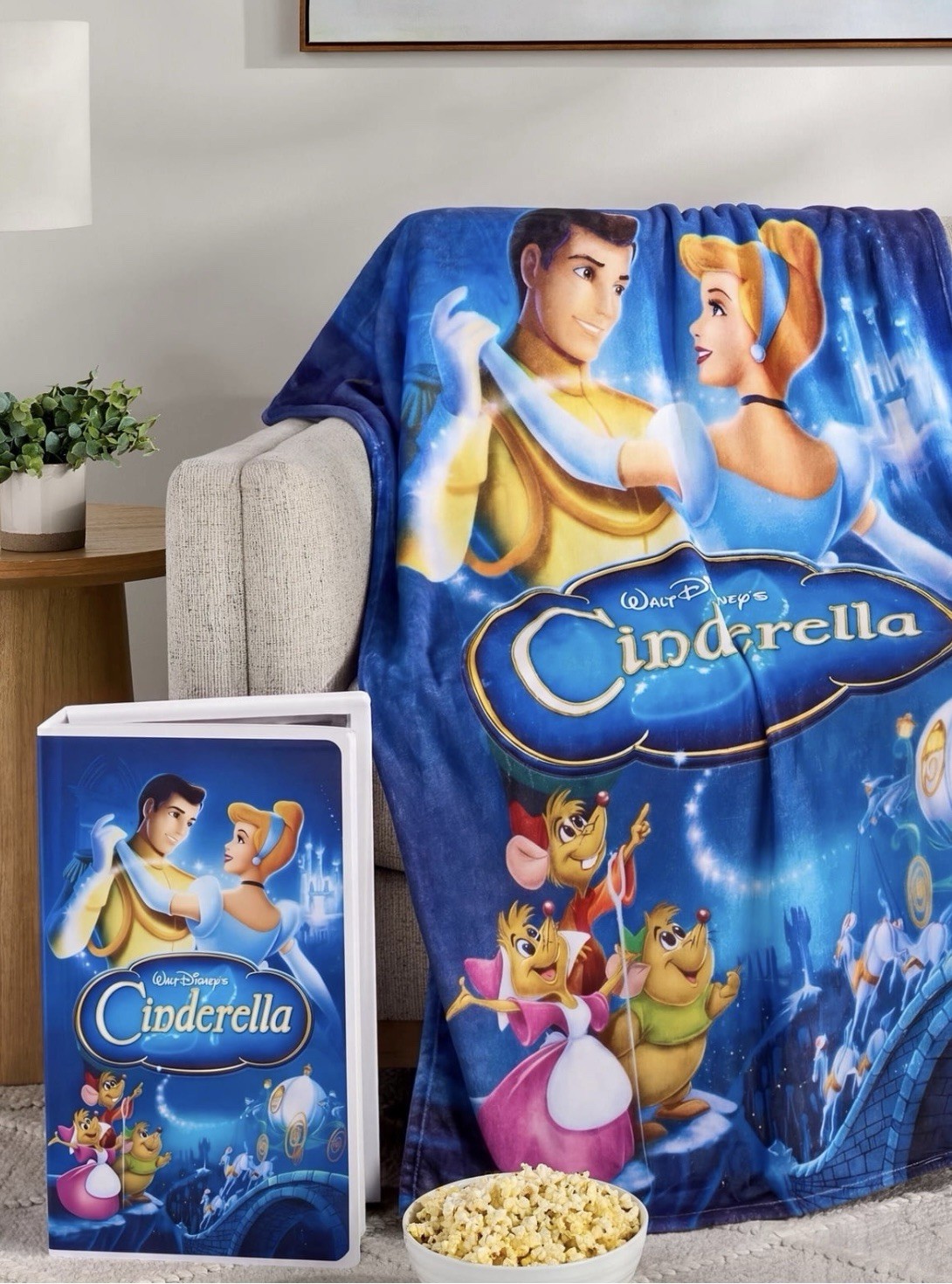 Disney Cinderella & Toy Story Character Fleece Throw Blanket Set