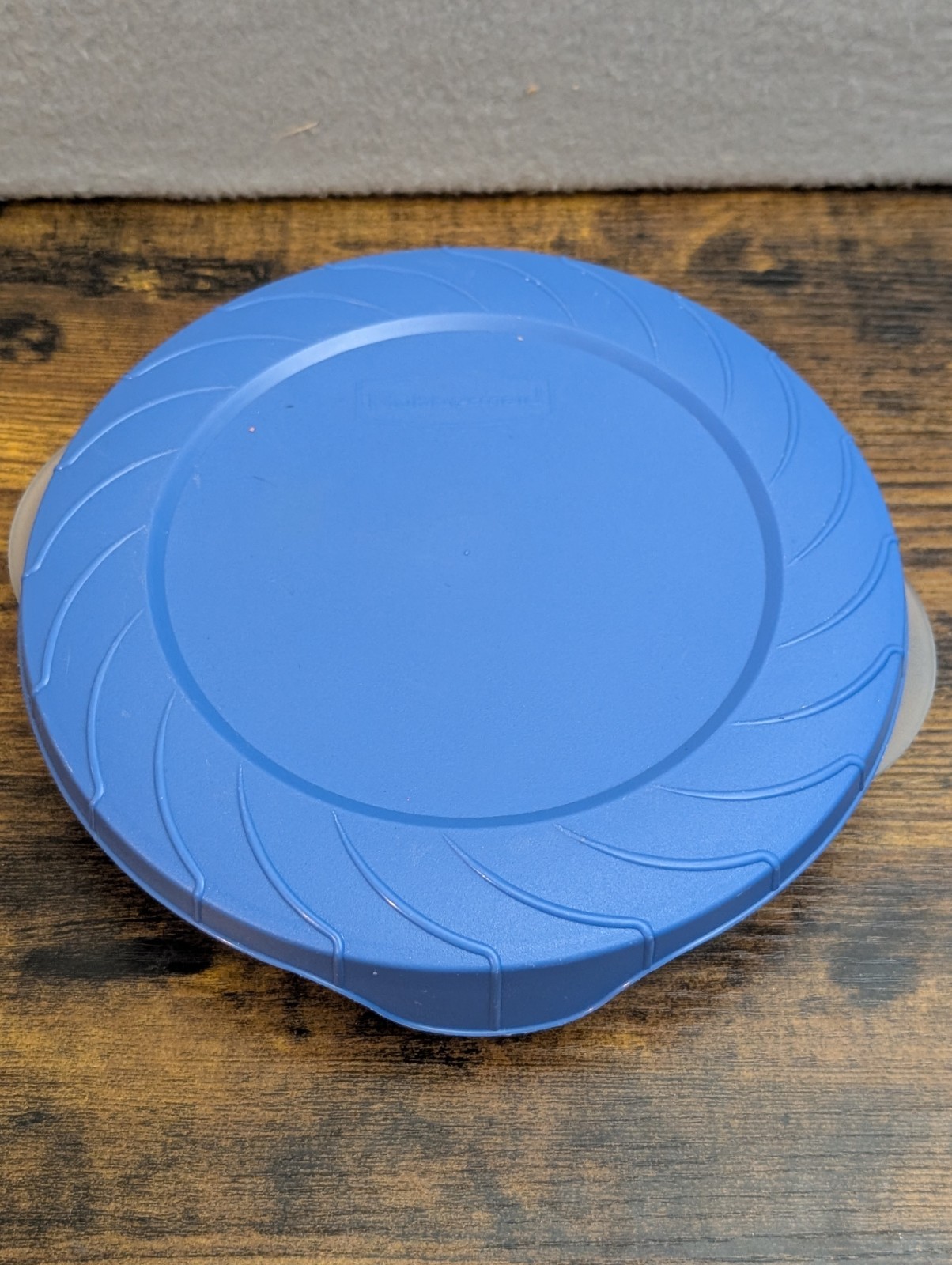 VTG Rubbermaid #14 Servin Saver 556 B Divided Food Storage Container Blue EZ Lid VTG Rubbermaid #14 Servin Saver 556 B Divided Food Storage Container Blue EZ Lid