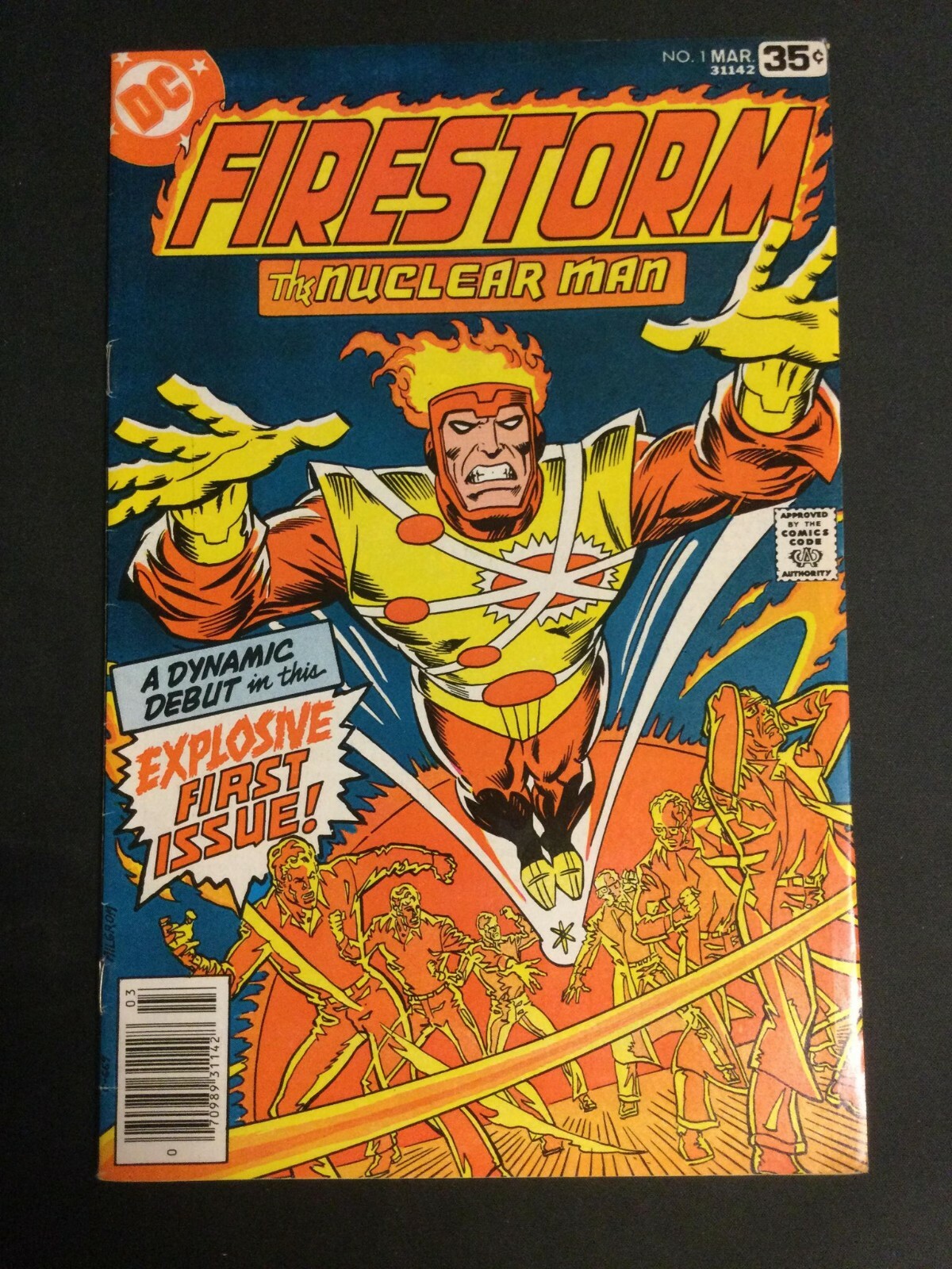 FIRESTORM THE NUCLEAR MAN DC Comics 1ST APPEARANCE FIRESTORM #1 1978 FIRESTORM THE NUCLEAR MAN DC Comics 1ST APPEARANCE FIRESTORM #1 1978