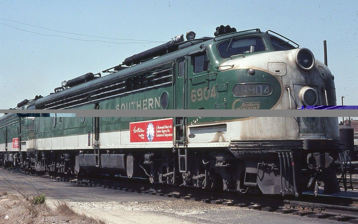 Locomotora diésel EMD E8A de la Southern Railway #6904 Photo Reprint 8.5x11 Locomotora diésel EMD E8A de la Southern Railway #6904 Photo Reprint 8.5x11