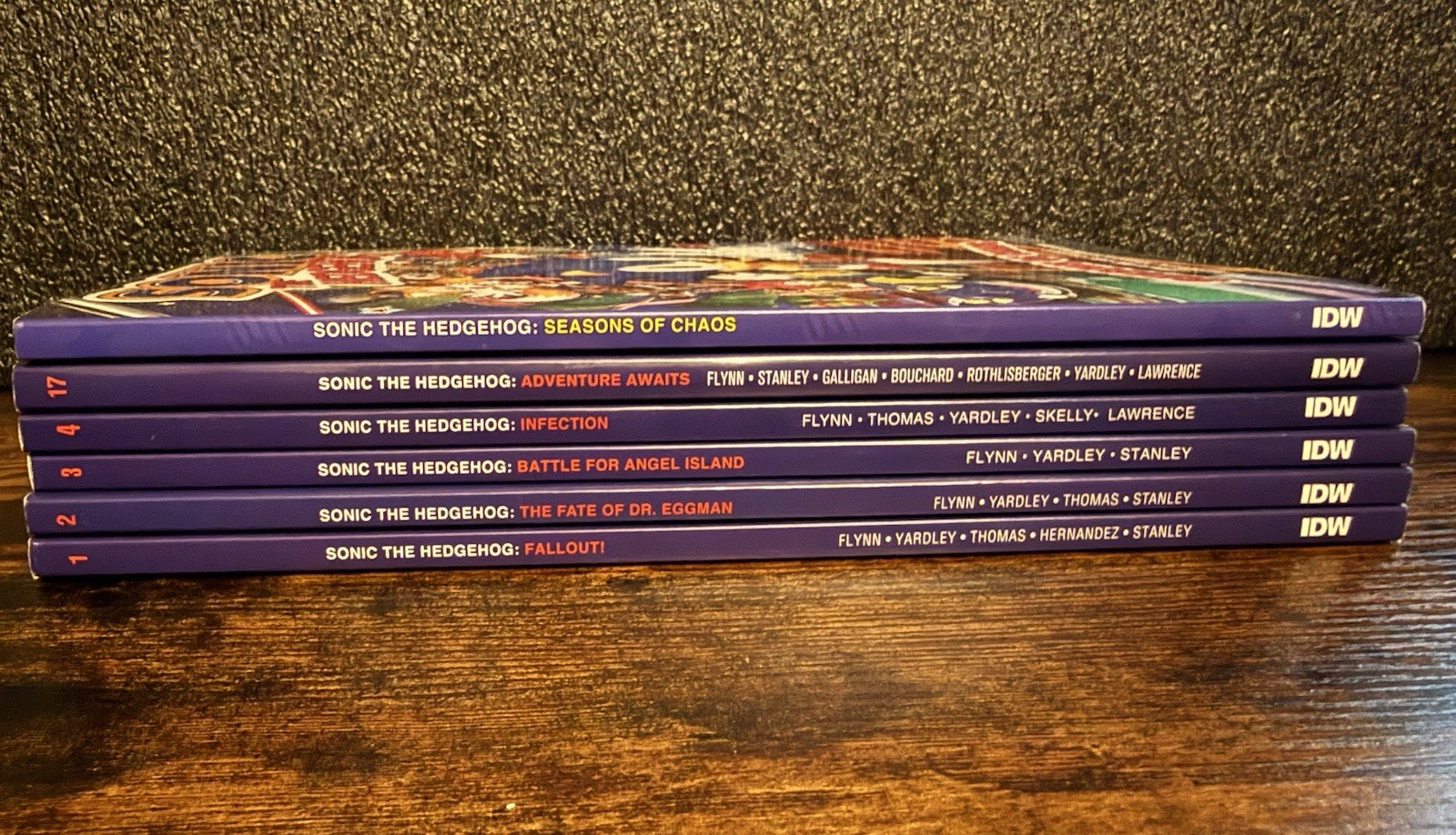 Sonic the Hedgehog Graphic Novel Lot 1-4, 17, Seasons of Chaos Paperback 6 Books Sonic the Hedgehog Graphic Novel Lot 1-4, 17, Seasons of Chaos Paperback 6 Books