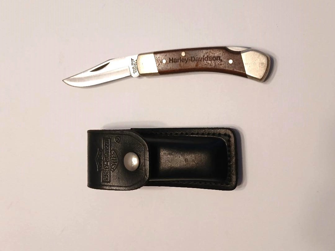 REDUCED Vintage HARLEY DAVIDSON POCKET KNIFE & LEATHER SHEATH