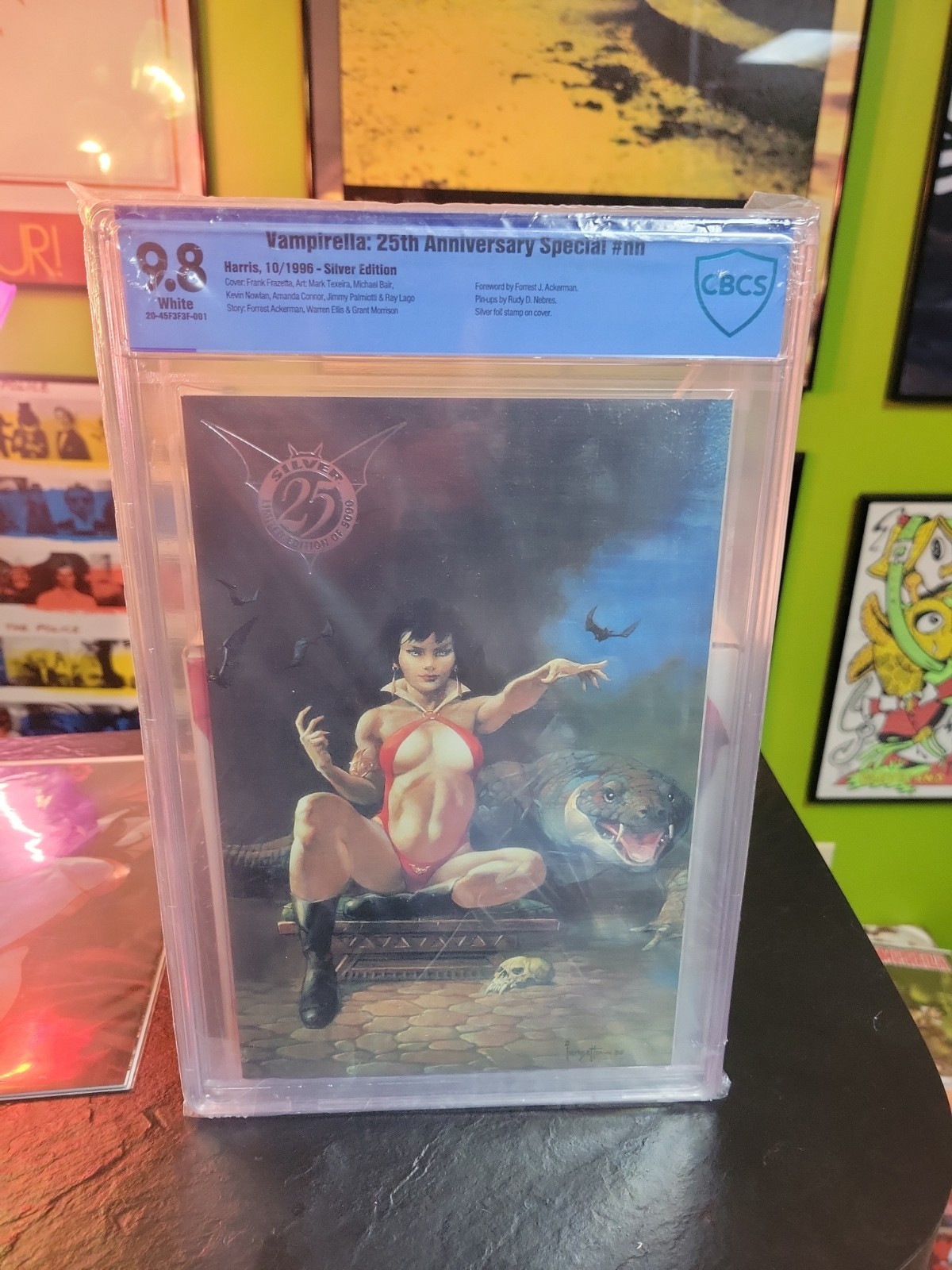 VAMPIRELLA 25TH ANNV. HARRIS COMIC SILVER LTD. EDITION VIRGIN CVR. 1996 CGC 9.8
