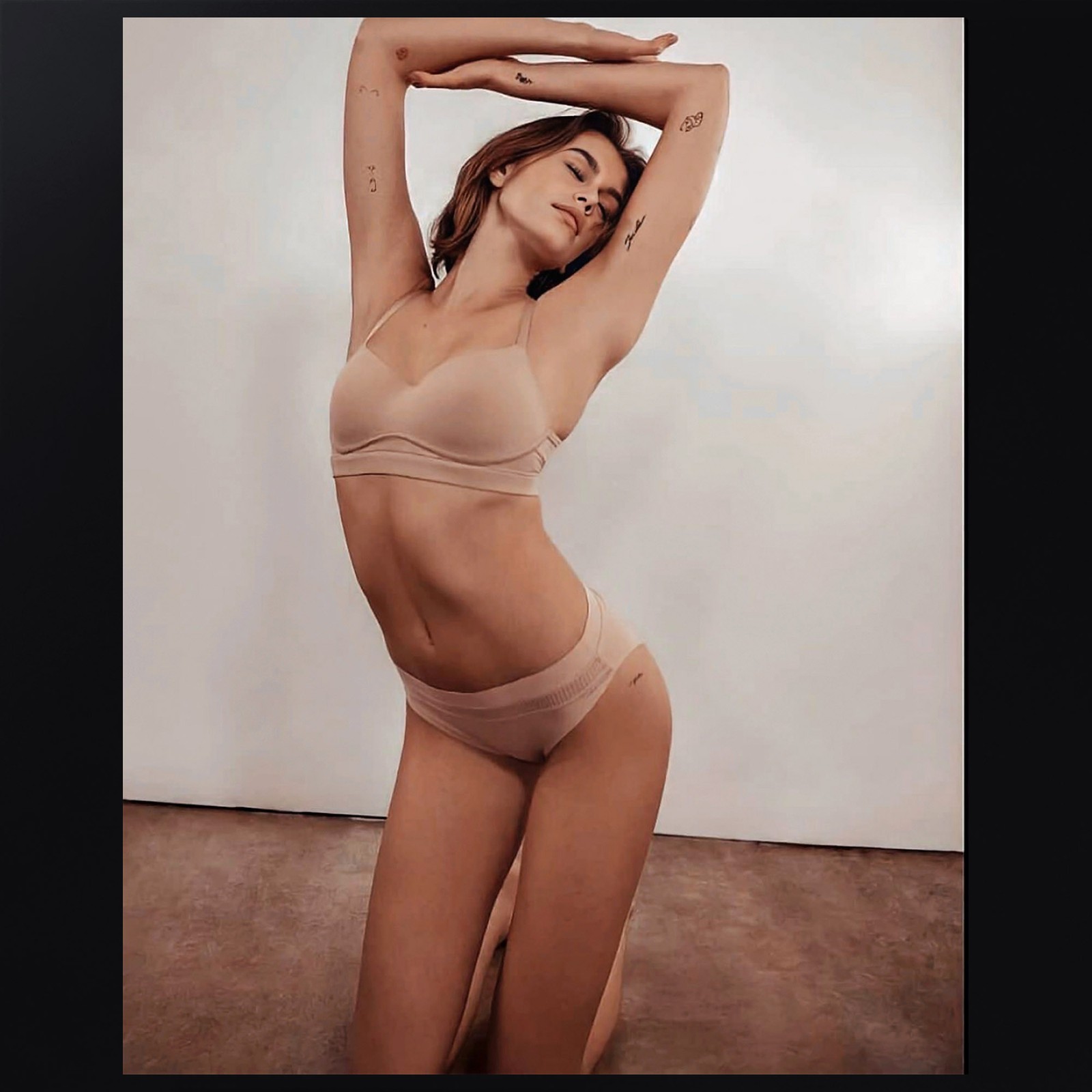 Kaia Gerber 001 | 8 x 10 Photograph | Celebrity Model, Beautiful Woman Kaia Gerber 001 | 8 x 10 Photograph | Celebrity Model, Beautiful Woman