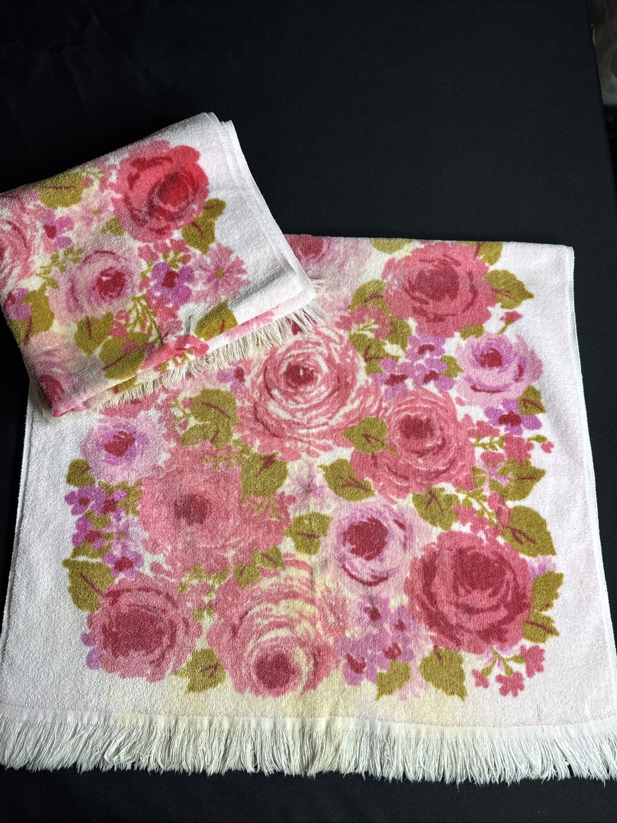 VTG 70’s 2-Fashion Manor Floral Roses Fringed Bath Towels 23\