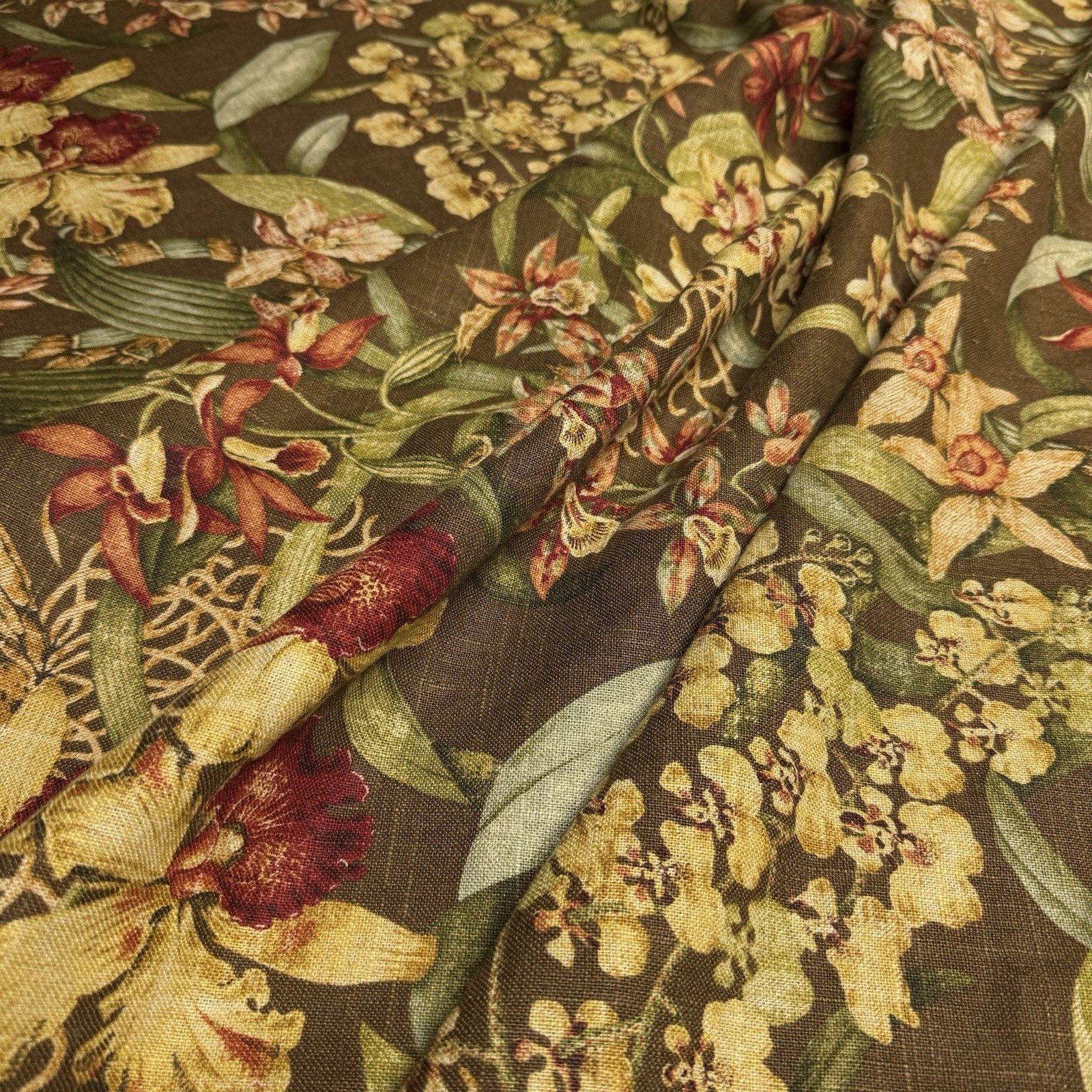 Vintage Fabric 5th Ave Designs Floral Pint Linen Blend Upholstery By the Yard Vintage Fabric 5th Ave Designs Floral Pint Linen Blend Upholstery By the Yard