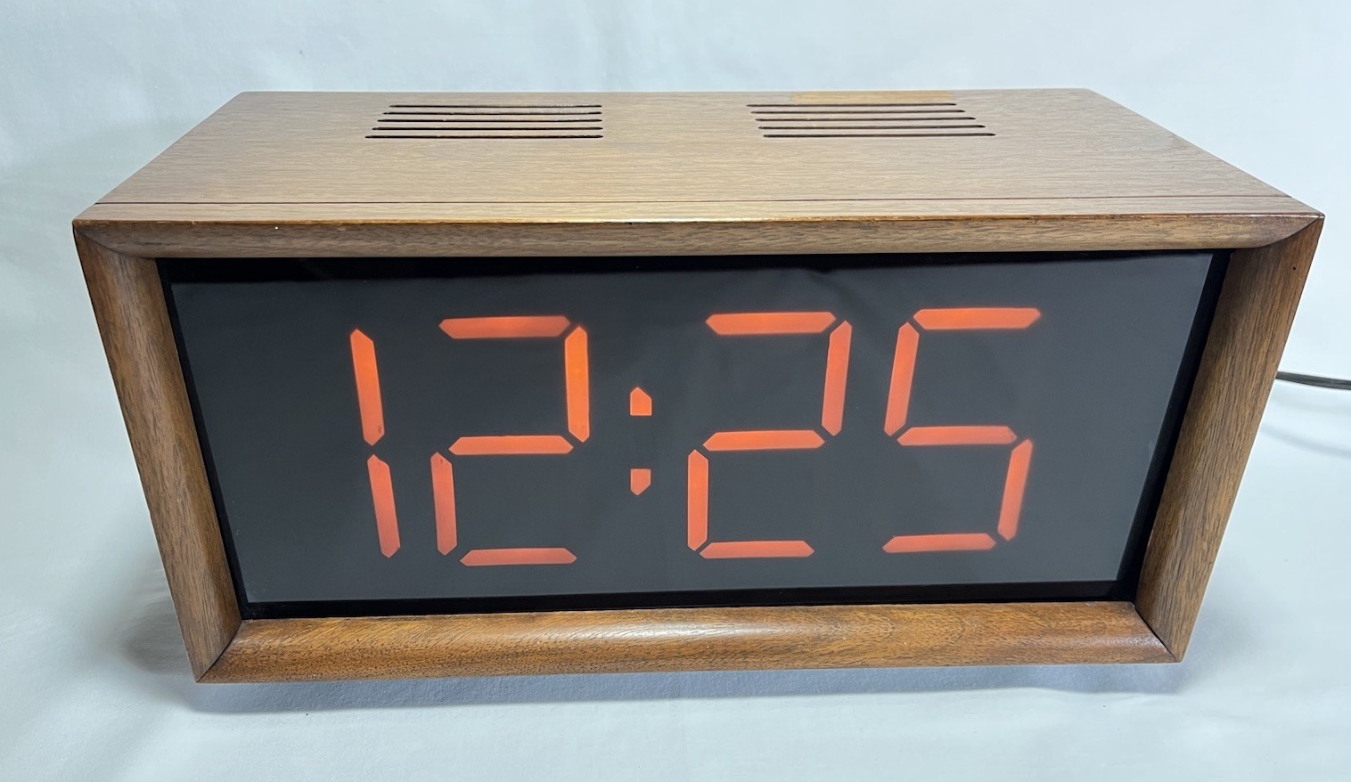 Vintage Heathkit  Digital Super Clock GC-1197 - chimes need repair adjustment