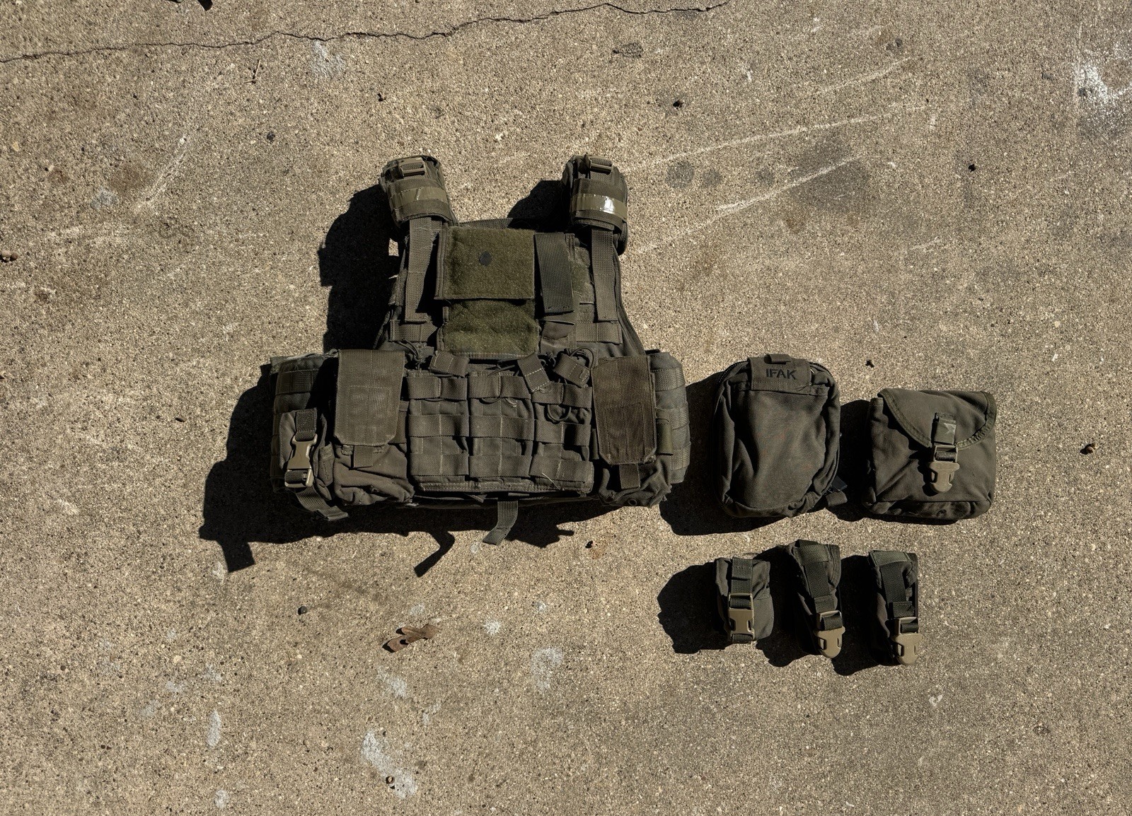 Eagle Industries MBAV Plate Carrier Ranger Green S/M SOCOM CAG SOF SURPLUS RLCS