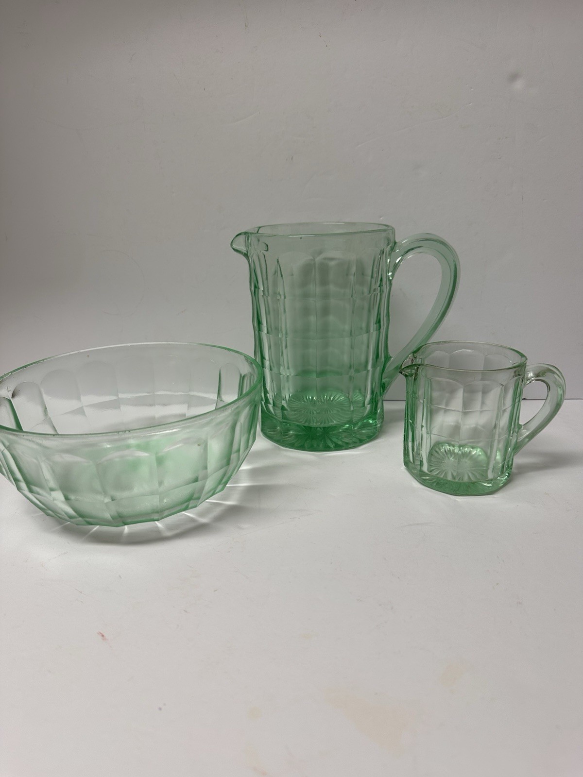 Vintage Anchor Hocking Green Uranium Glass Pitcher   Serving Bowl & Creamer EUC