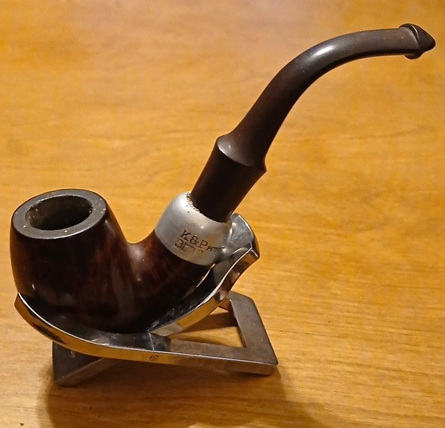 Peterson System 0 shape 317 made in Ireland in circle form 