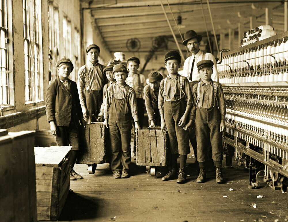 1908 Young Mill Workers Kids South Carolina Vintage Old Photo 8.5\
