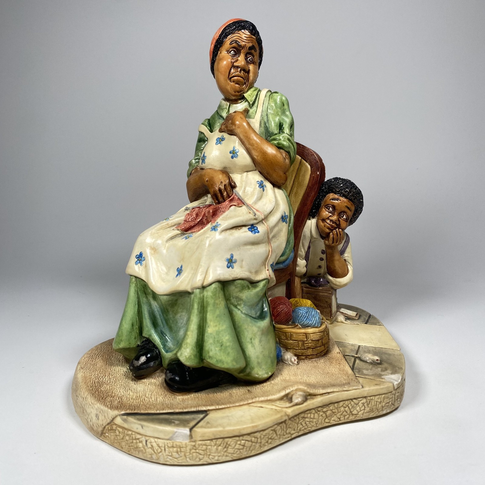 Naturecraft Little Rascal #855 England Figurine Mother Child Sewing 1975 Vintage