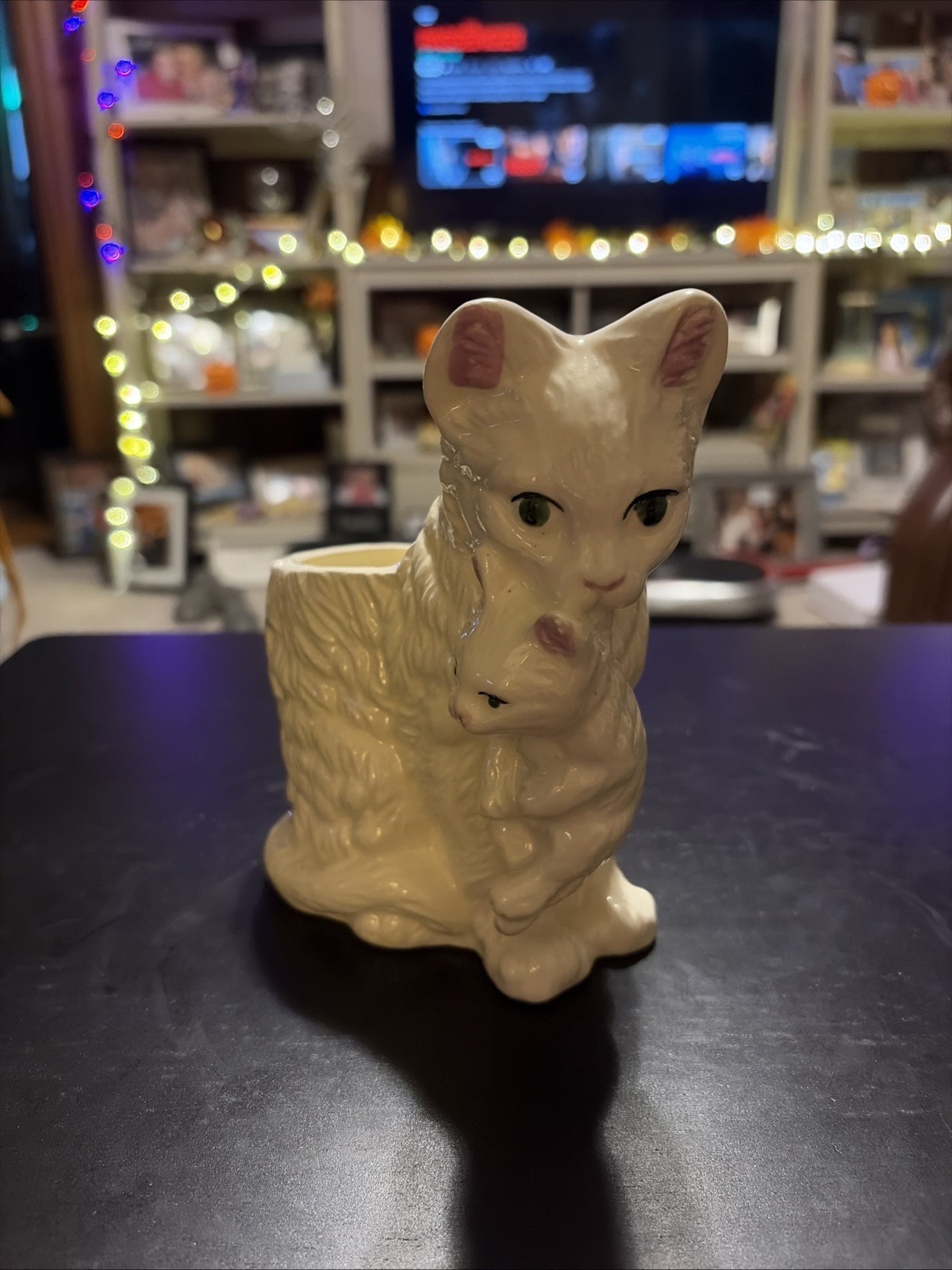 Vintage Ceramic Cat Planter White Pink Black 3D Effect Glossy finish Vintage Ceramic Cat Planter White Pink Black 3D Effect Glossy finish