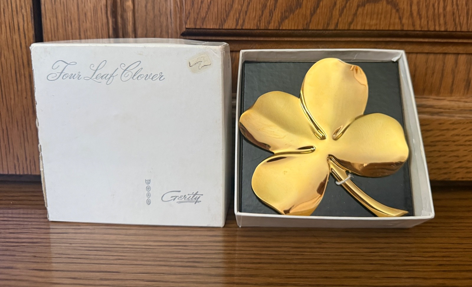 Vintage Gerity Shamrock Four Leaf Clover Paperweight Lucky Gift 24K Gold Plated