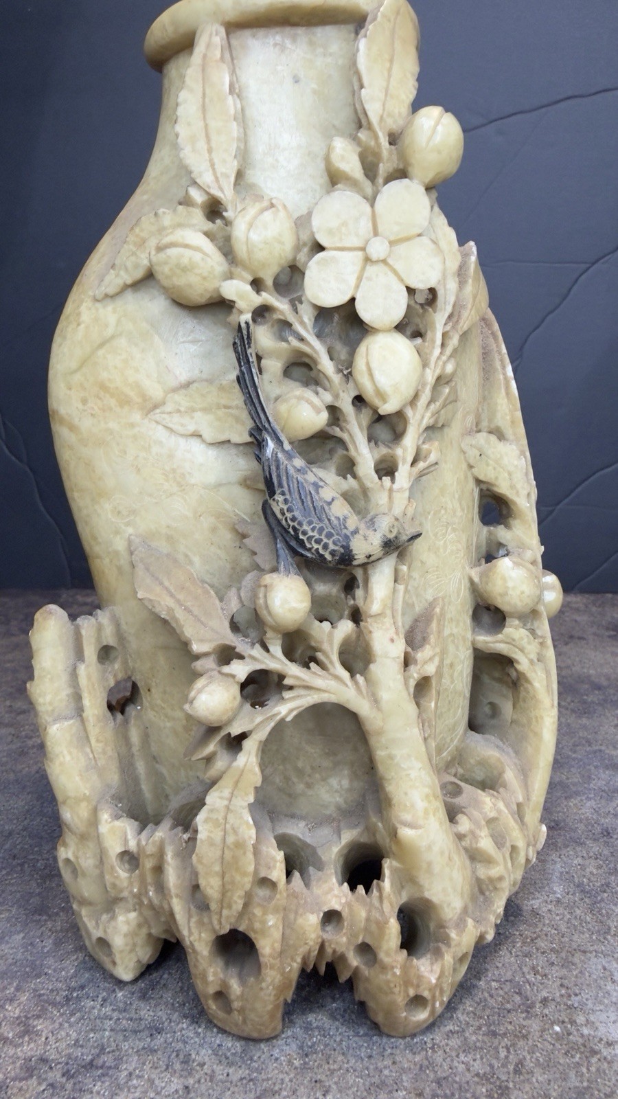 Beautiful Vintage Chinese Soapstone Hand Carved Vase With Bird