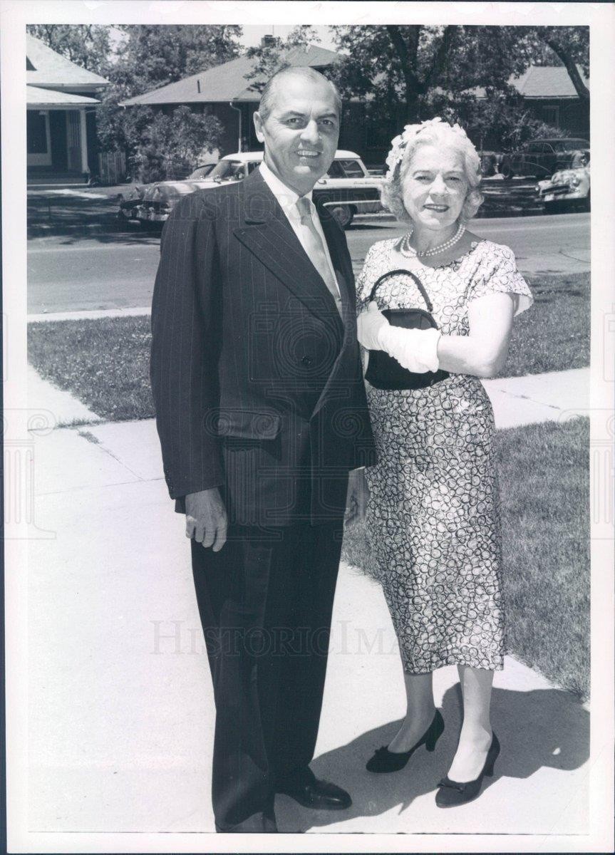 1959 Press Photo Denver CO Author Edmund Randolph, Mrs Randolph - rkf13915 1959 Press Photo Denver CO Author Edmund Randolph, Mrs Randolph - rkf13915