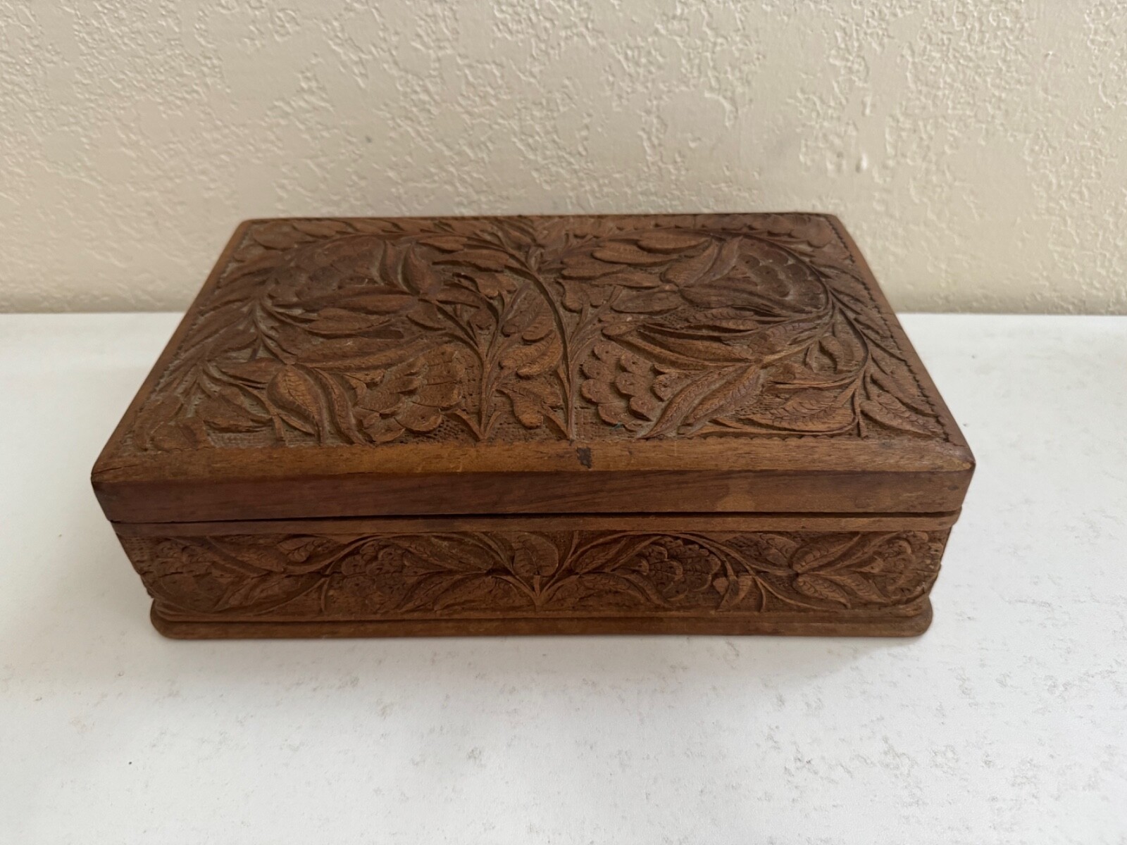 Vintage Southeast Asian Carved Wood Box w/ Floral & Foliage Designs Vintage Southeast Asian Carved Wood Box w/ Floral & Foliage Designs