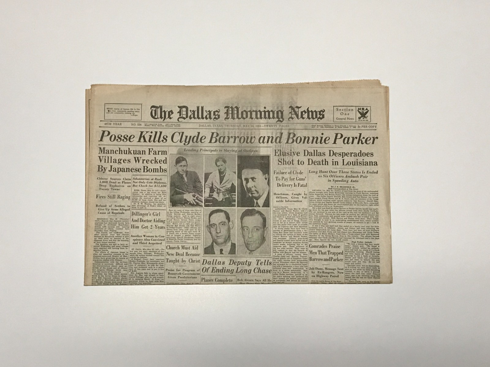 NEWSPAPER REPRINT - 1934 - Posse Kills Clyde Barrow and Bonnie Parker
