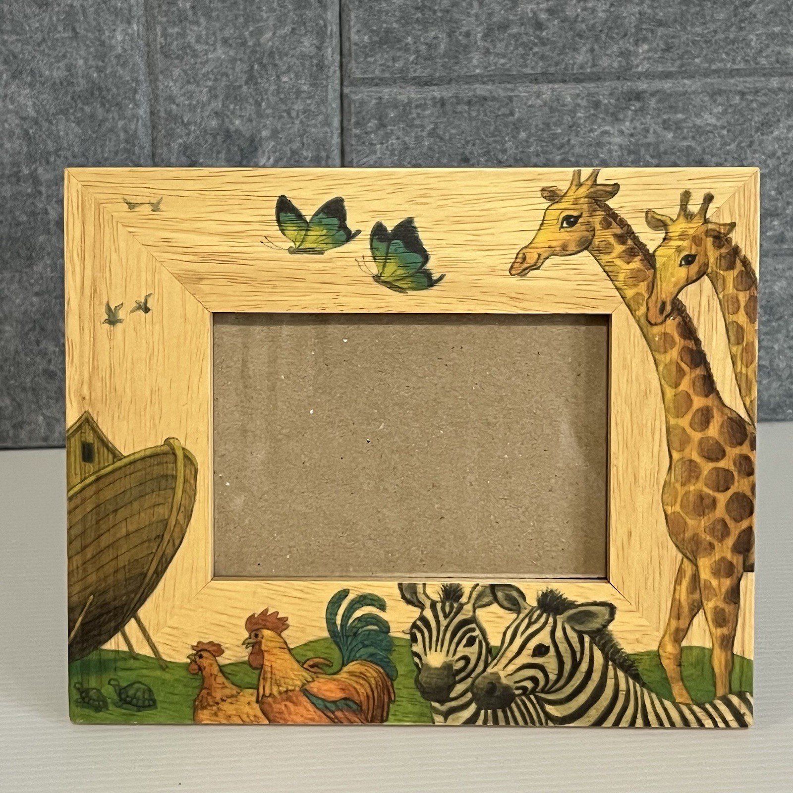 Vintage Fetco Noah\'s Ark Wooden Picture Frame Handcrafted In Thailand 3x5 Photo
