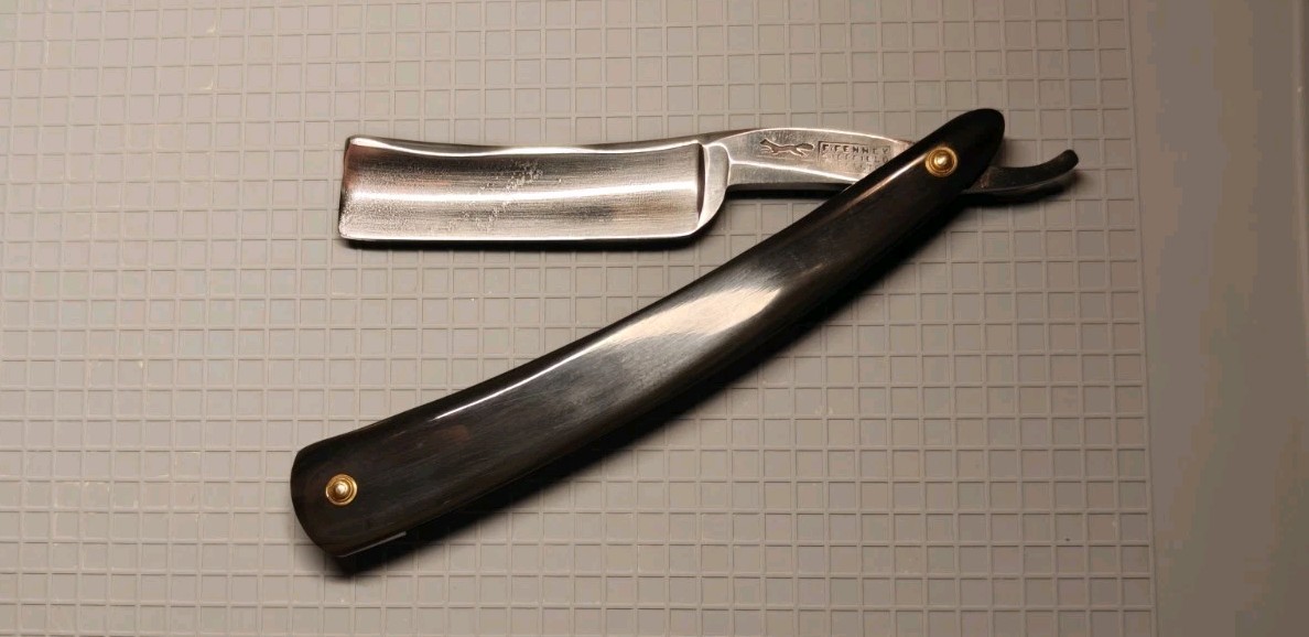 13/16 Vintage F. Fenney Tally-Ho Straight Razor w/ Worked Spine ∆SHAVE READY∆