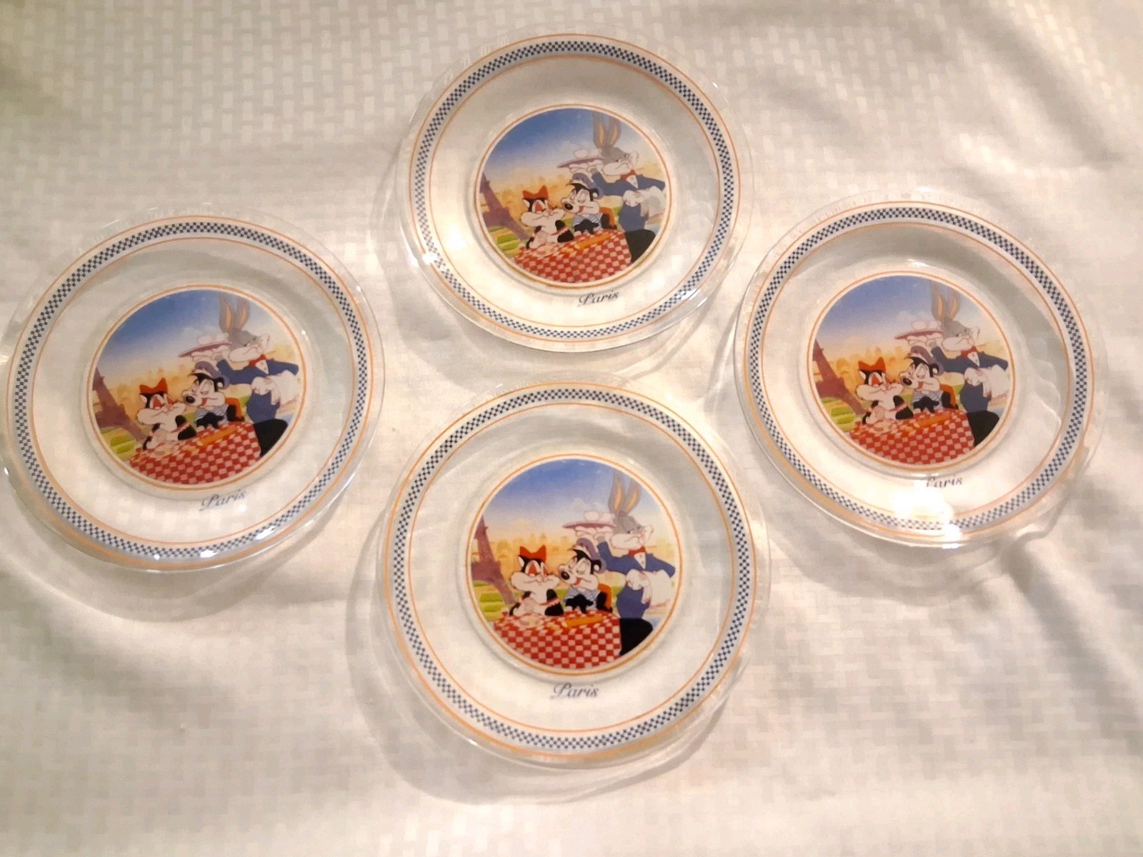Set Of 4 Pepe Le Pew, Penelope,  & Bugs Bunny PARIS  Clear Glass 8\