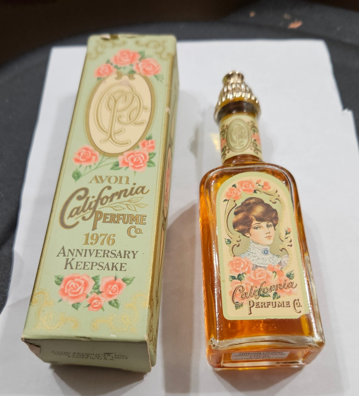 Vintage 1976 Avon California Perfume Co Anniversary Keepsake Cotillion Cologne B Vintage 1976 Avon California Perfume Co Anniversary Keepsake Cotillion Cologne B