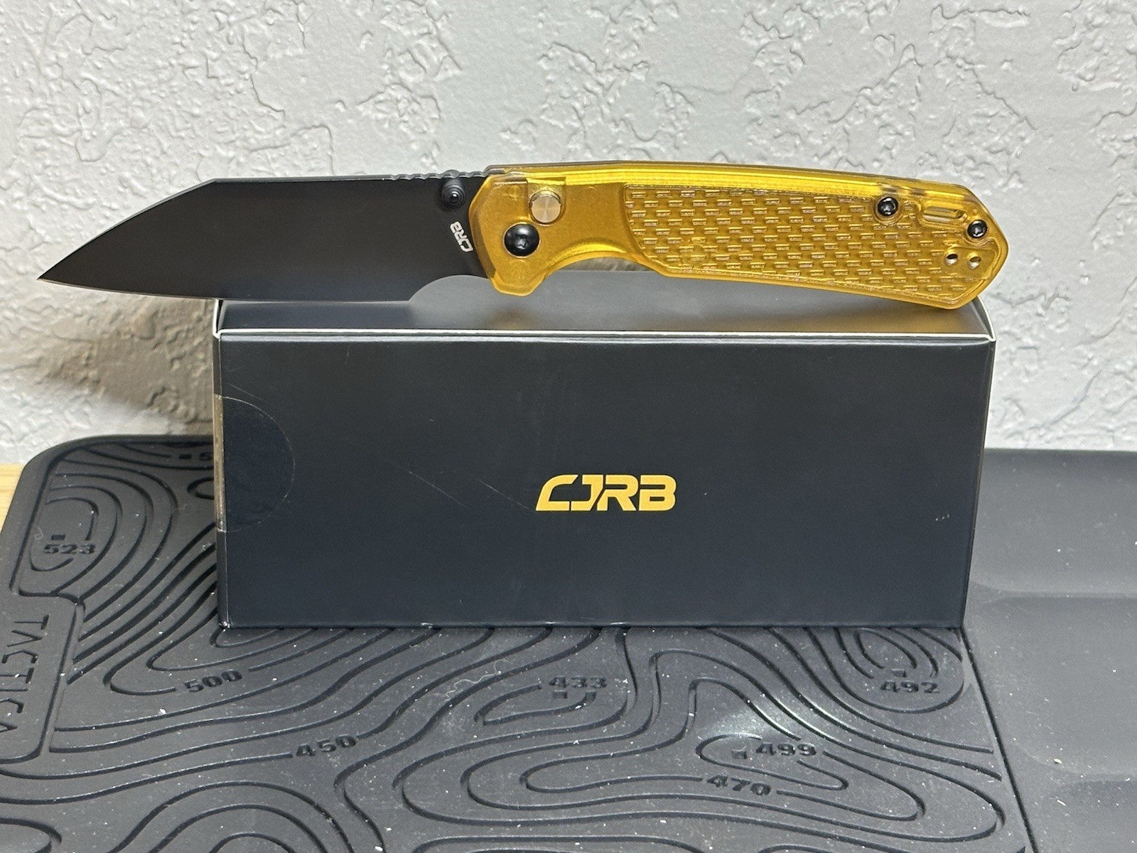 CJRB Pyrite Light J1945-AMB Amber Handle Folding EDC Knife New Black Blade CJRB Pyrite Light J1945-AMB Amber Handle Folding EDC Knife New Black Blade