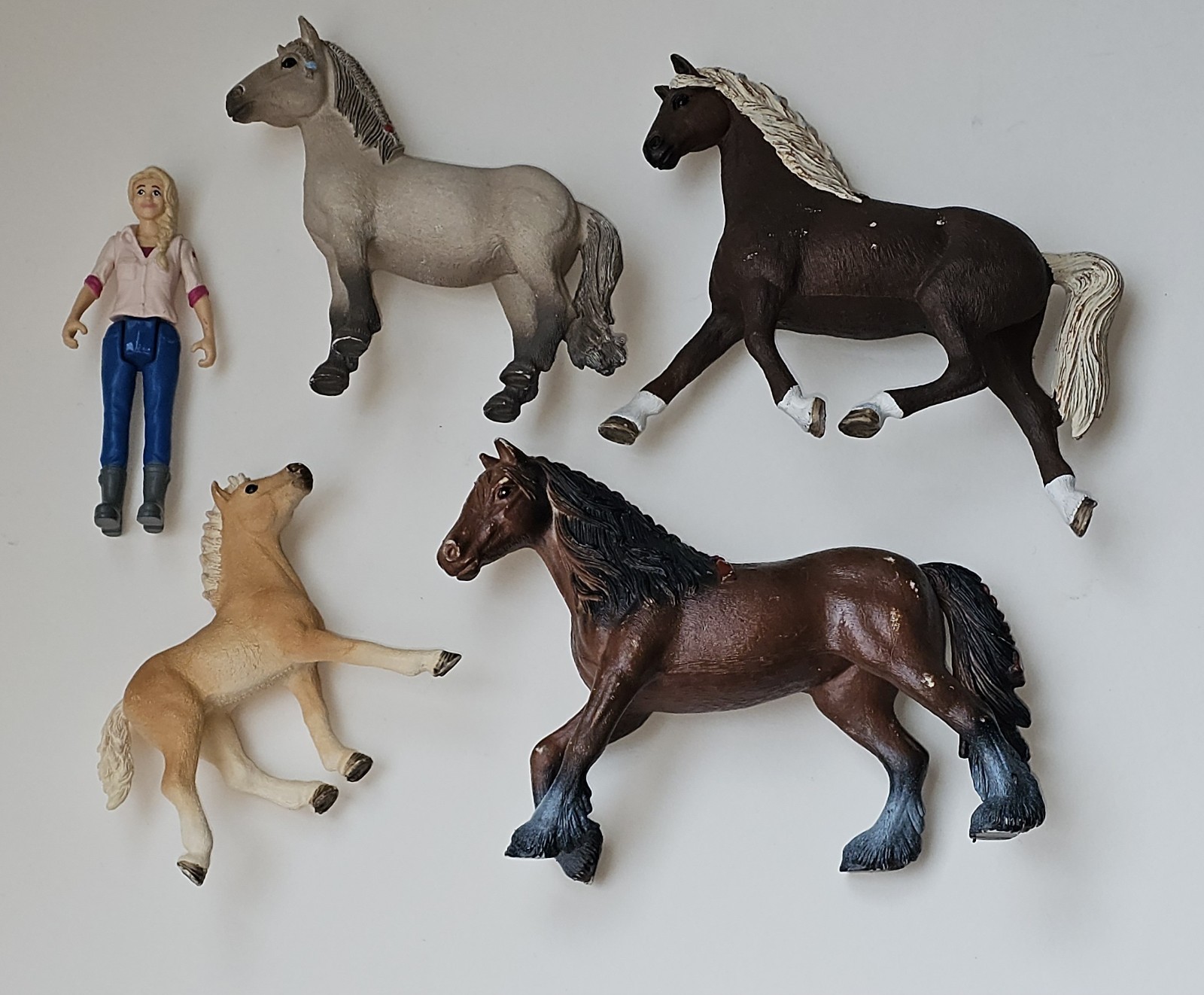 Lot of Schleich Horses, Veterinarian, 5 Pieces, Frisian, Icelandic, Mare, Foal Lot of Schleich Horses, Veterinarian, 5 Pieces, Frisian, Icelandic, Mare, Foal