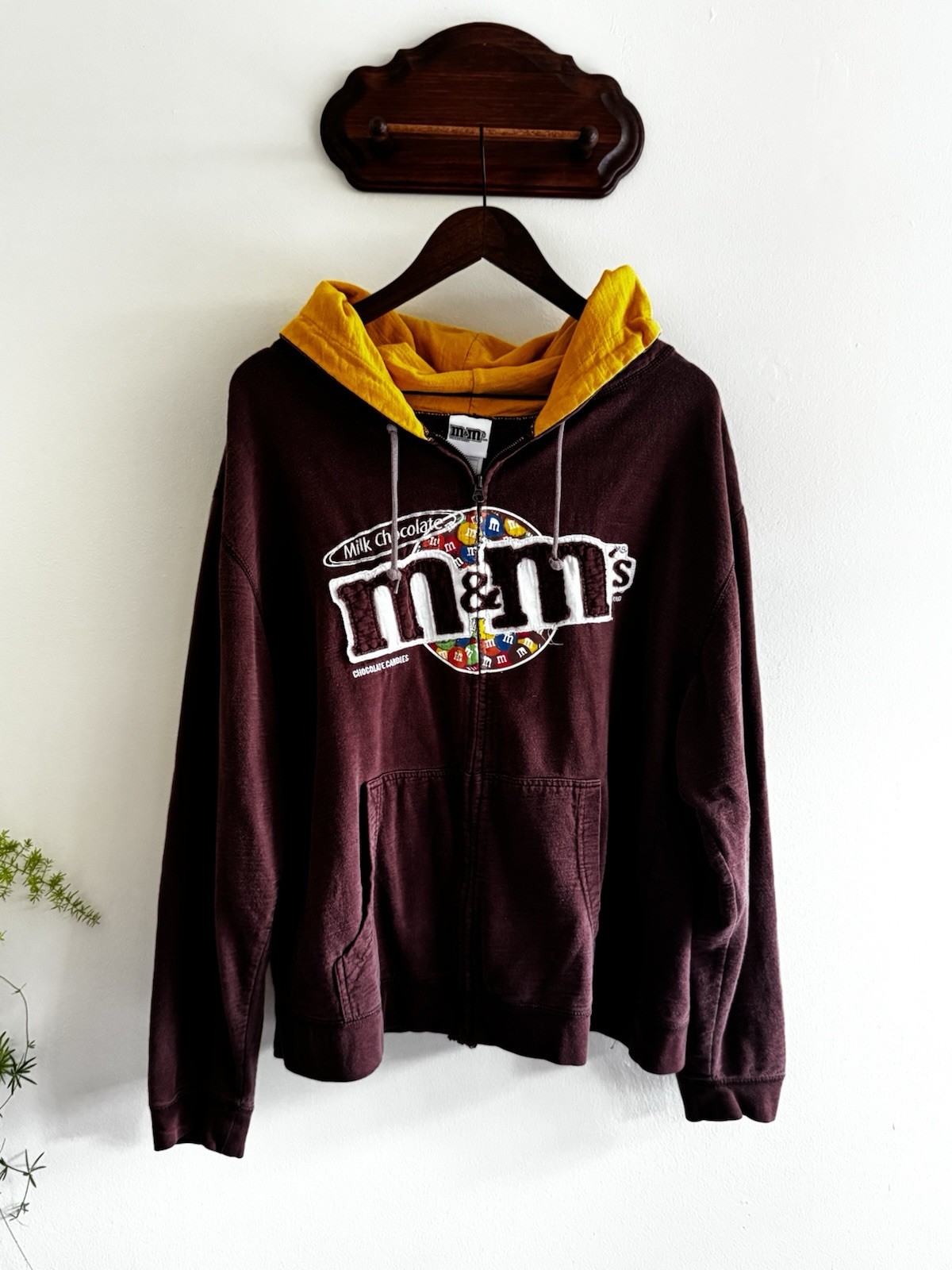 Y2K Vintage M&Ms Chocolate Candy Zipup Goodie Men’s Large