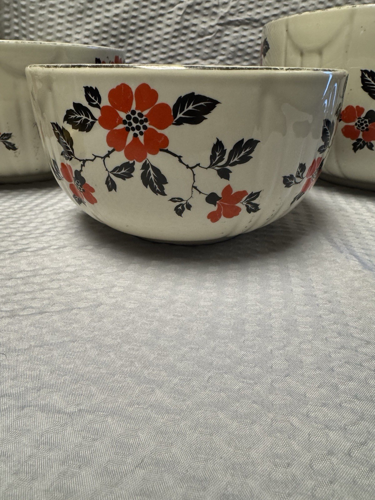 Vintage Poppy Hall Ceramic 3 Piece Bowl Set 8.75”, 7.5”,  6.25”,  1940s