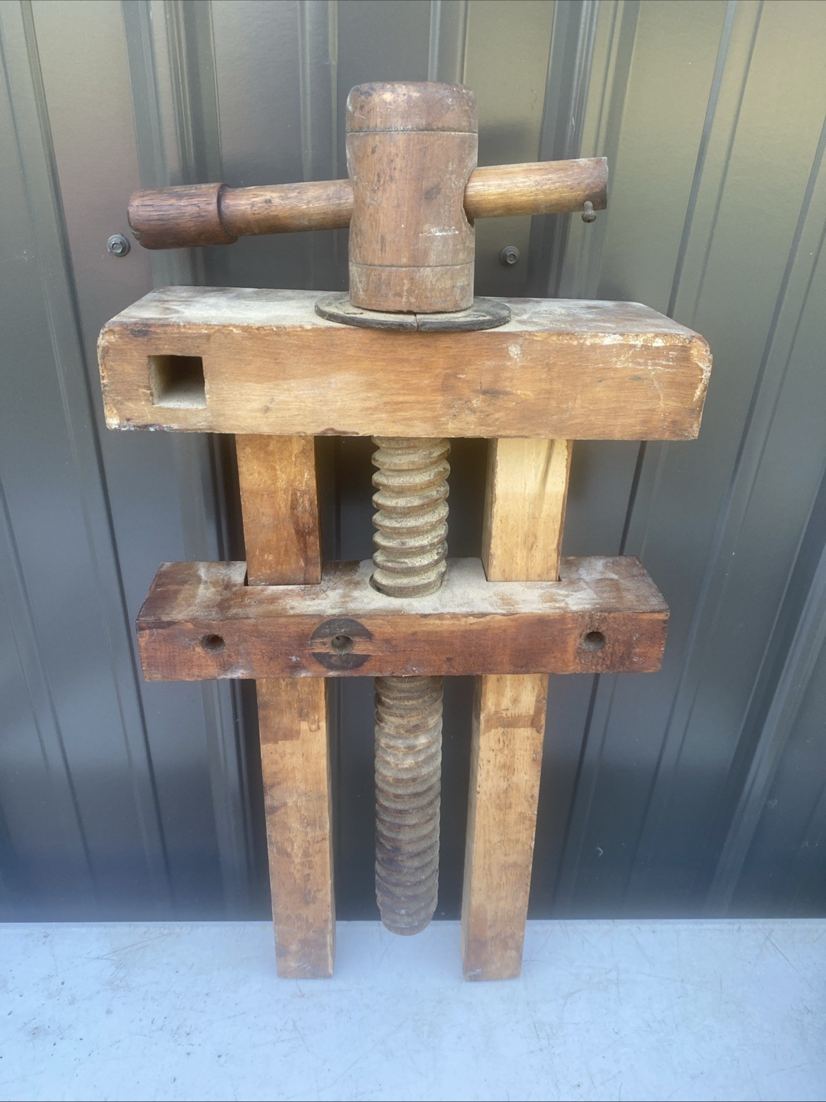 Vtg Antique Bookbinder Plough ?Woodworking Vise Tool Bench Large Wooden Screw