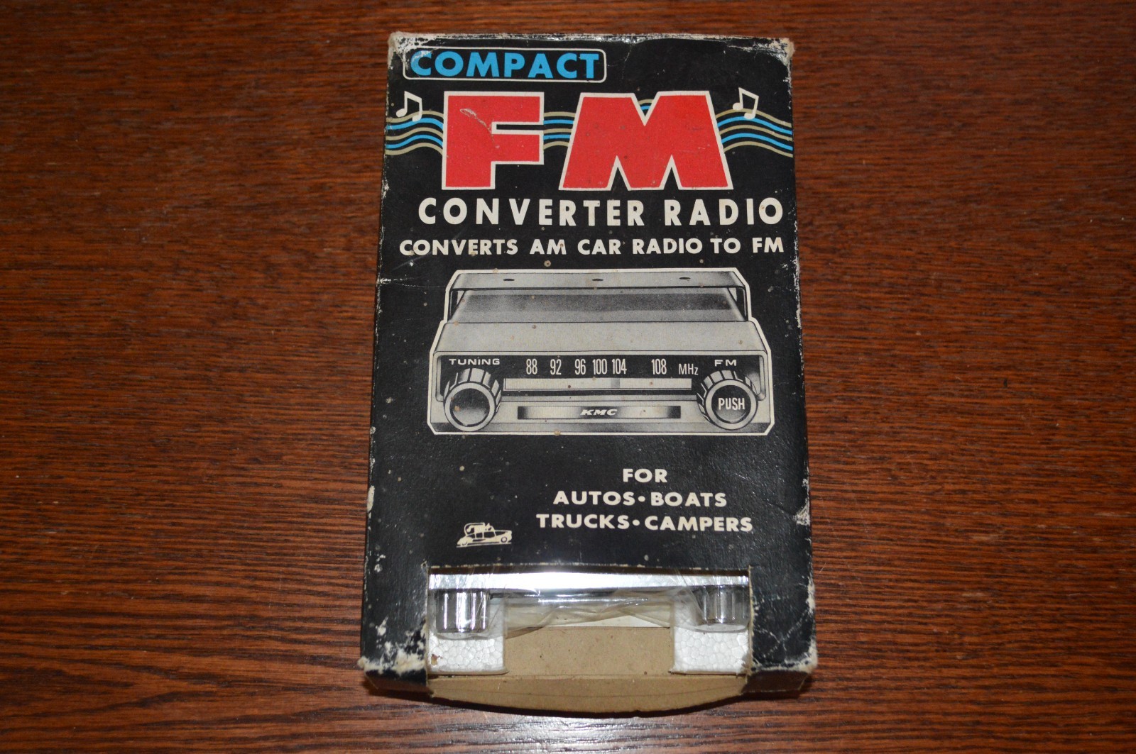 NOS VINTAGE Universal KMC K- Mart Fm Converter Radio 82-3024W