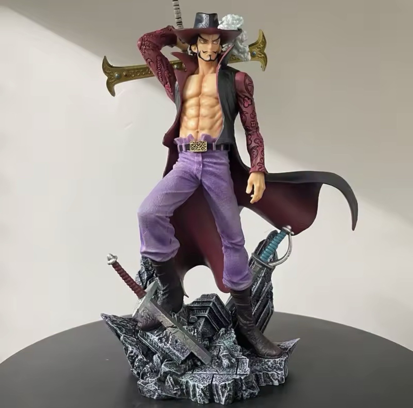 One Piece Dracule Mihawk Standing Anime Figure - 28cm PVC Model Statue