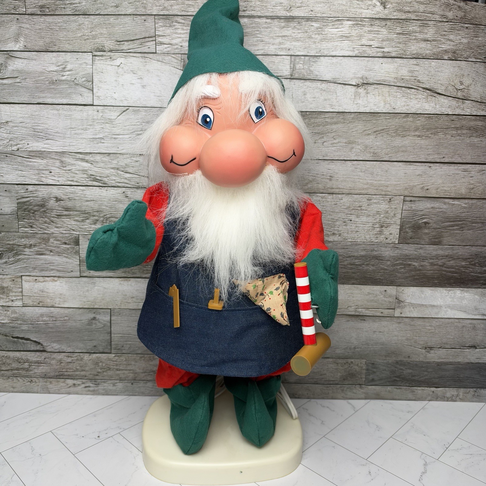 Santakins SANTA GRUBBY Animated Christmas Gnome w/Tools Vintage WORKS No Box Santakins SANTA GRUBBY Animated Christmas Gnome w/Tools Vintage WORKS No Box