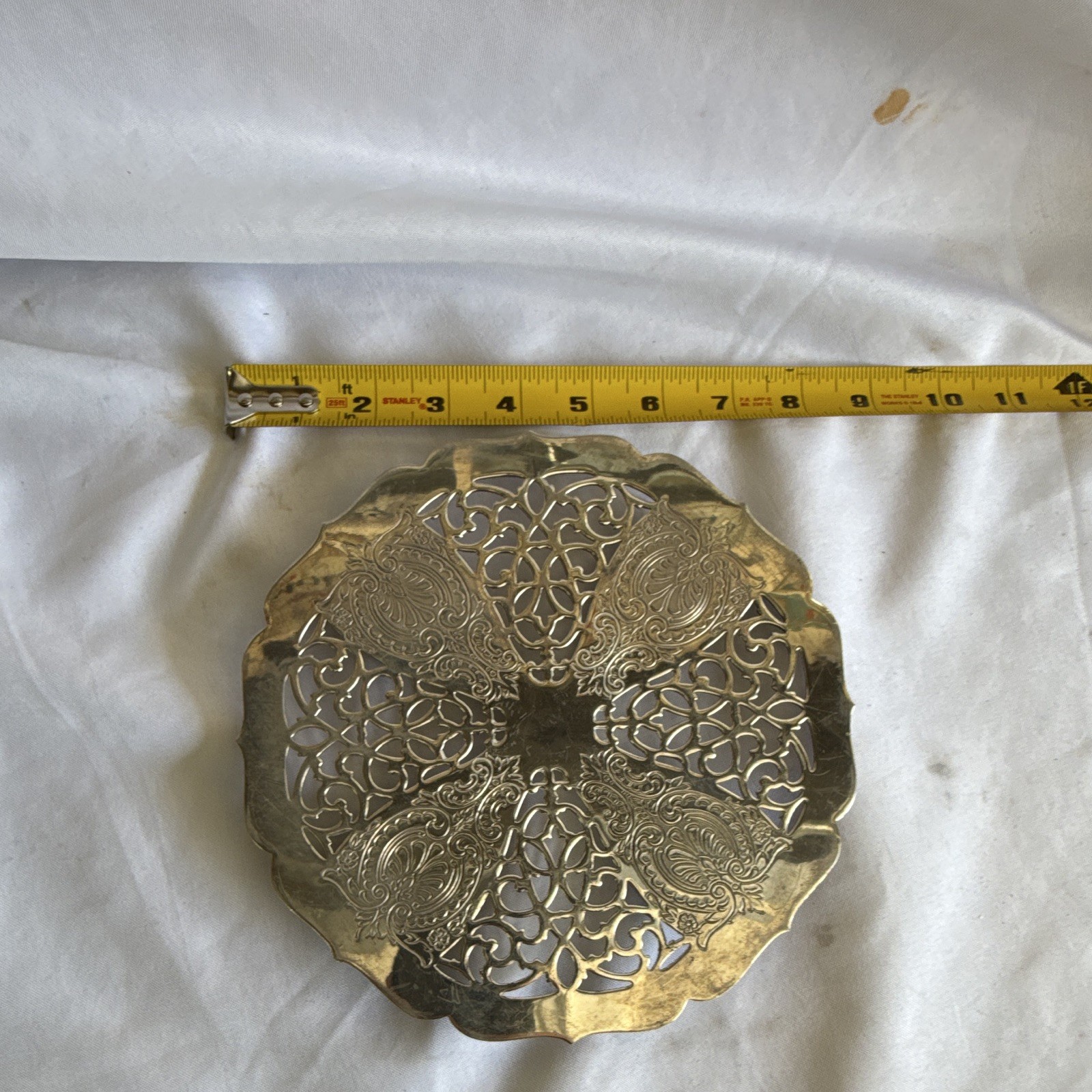 Vintage Towle EP 4001 Silverplate Footed Trivet Pierced Scrollwork Hot Plate Vintage Towle EP 4001 Silverplate Footed Trivet Pierced Scrollwork Hot Plate
