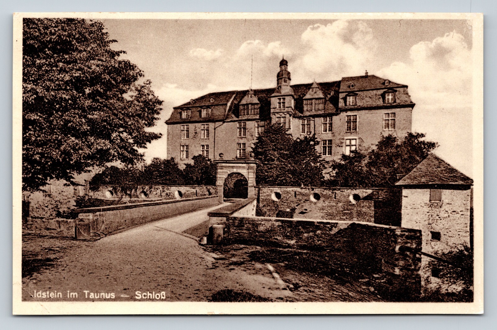 Idstein Hesse Germany Castle In The Taunus Mountains VINTAGE Postcard