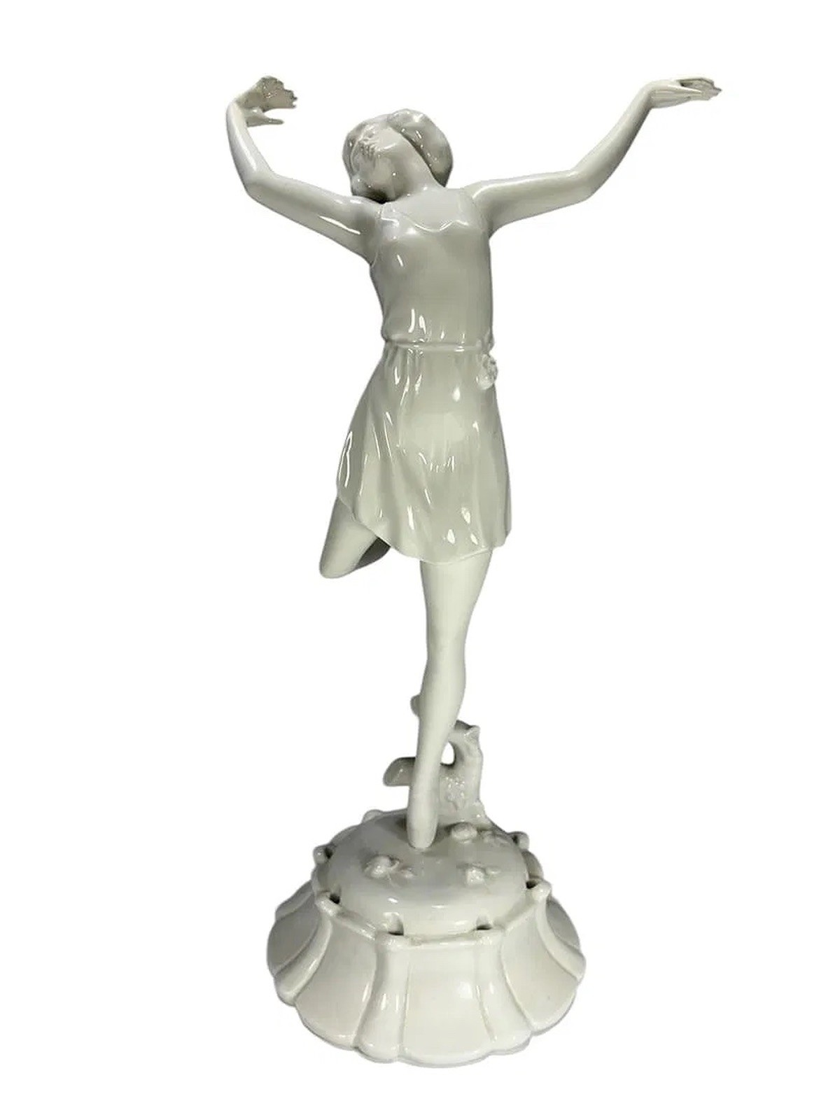 Dorothea Charol Rosenthal Art Deco Porcelain Figurine/Sculpture c.1925 Dorothea Charol Rosenthal Art Deco Porcelain Figurine/Sculpture c.1925