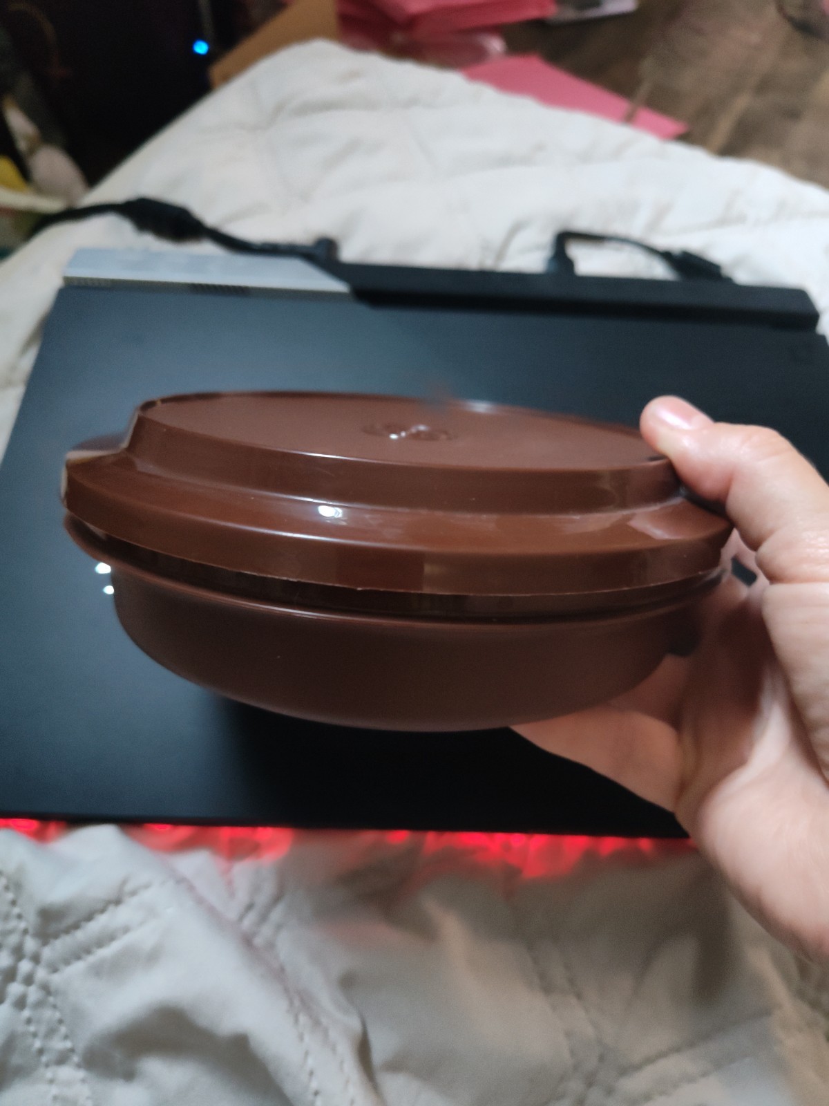 Vintage Tupperware 1206 Chocolate Brown Seal N Serve Bowl 1207 Lid 7\ Vintage Tupperware 1206 Chocolate Brown Seal N Serve Bowl 1207 Lid 7\
