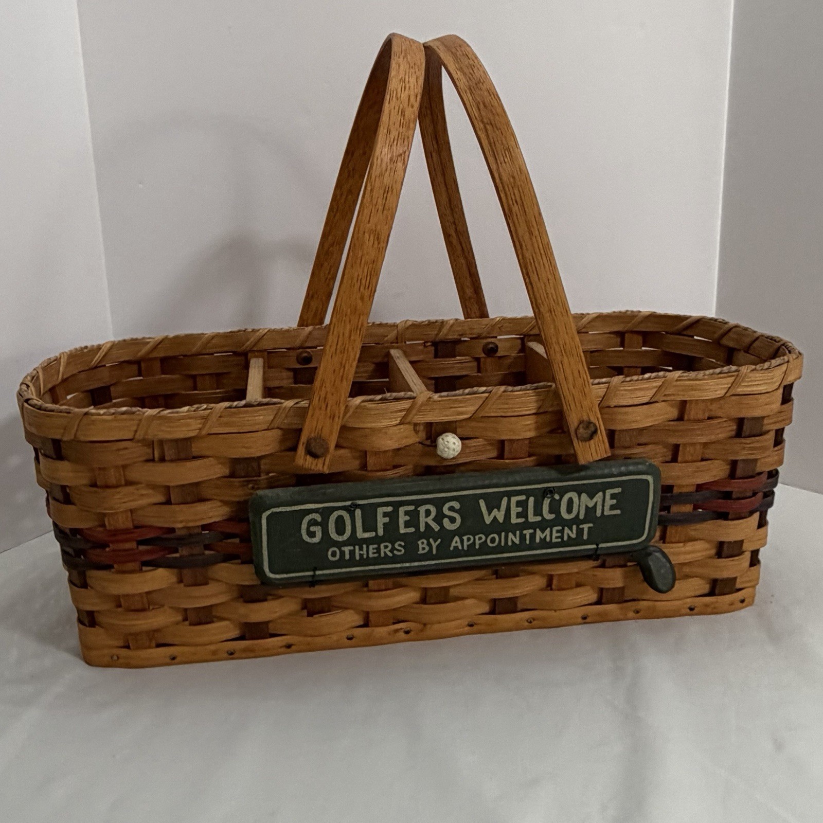 VTG ✅ Handmade 2002 Woven Wood Golf Basket Golfers Welcome Signed Folk Art 16”